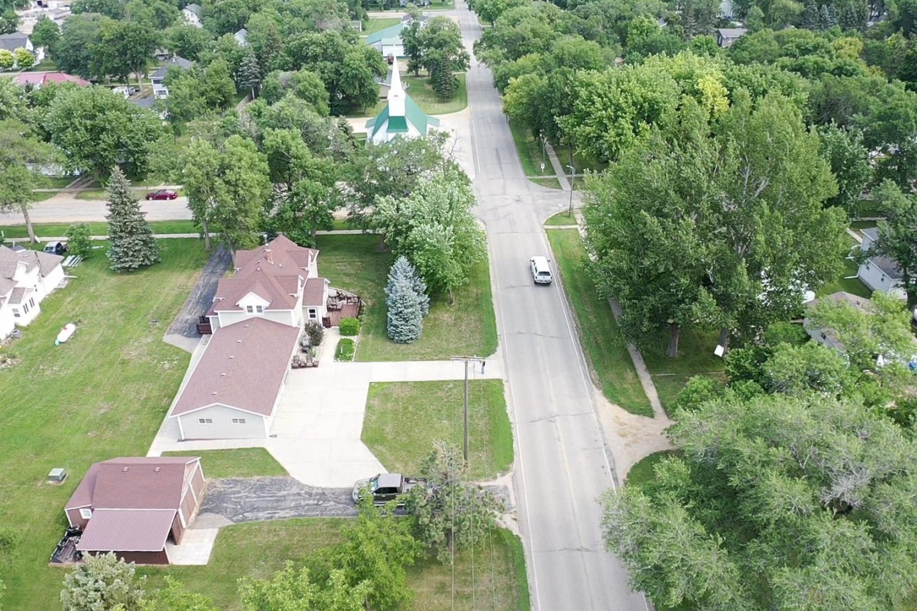 301 Hooker Avenue, White, SD 57276