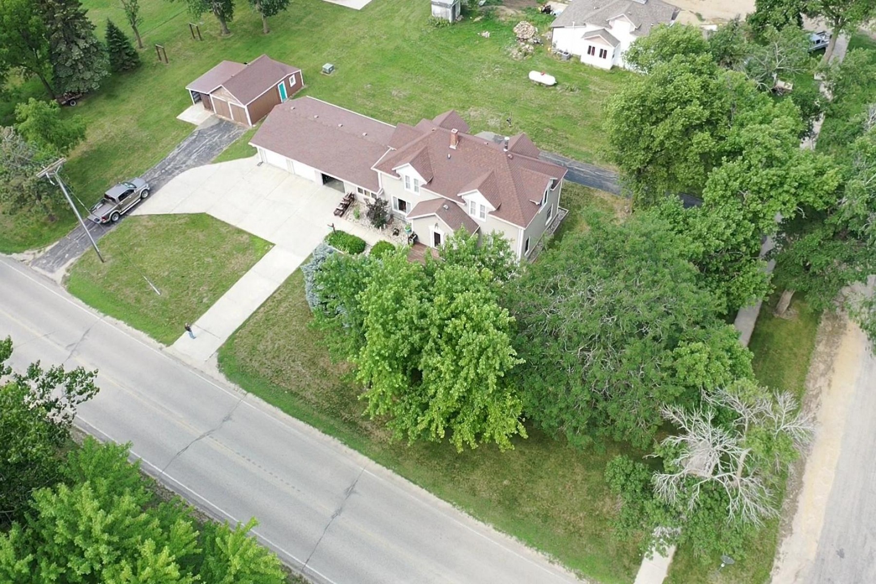 301 Hooker Avenue, White, SD 57276