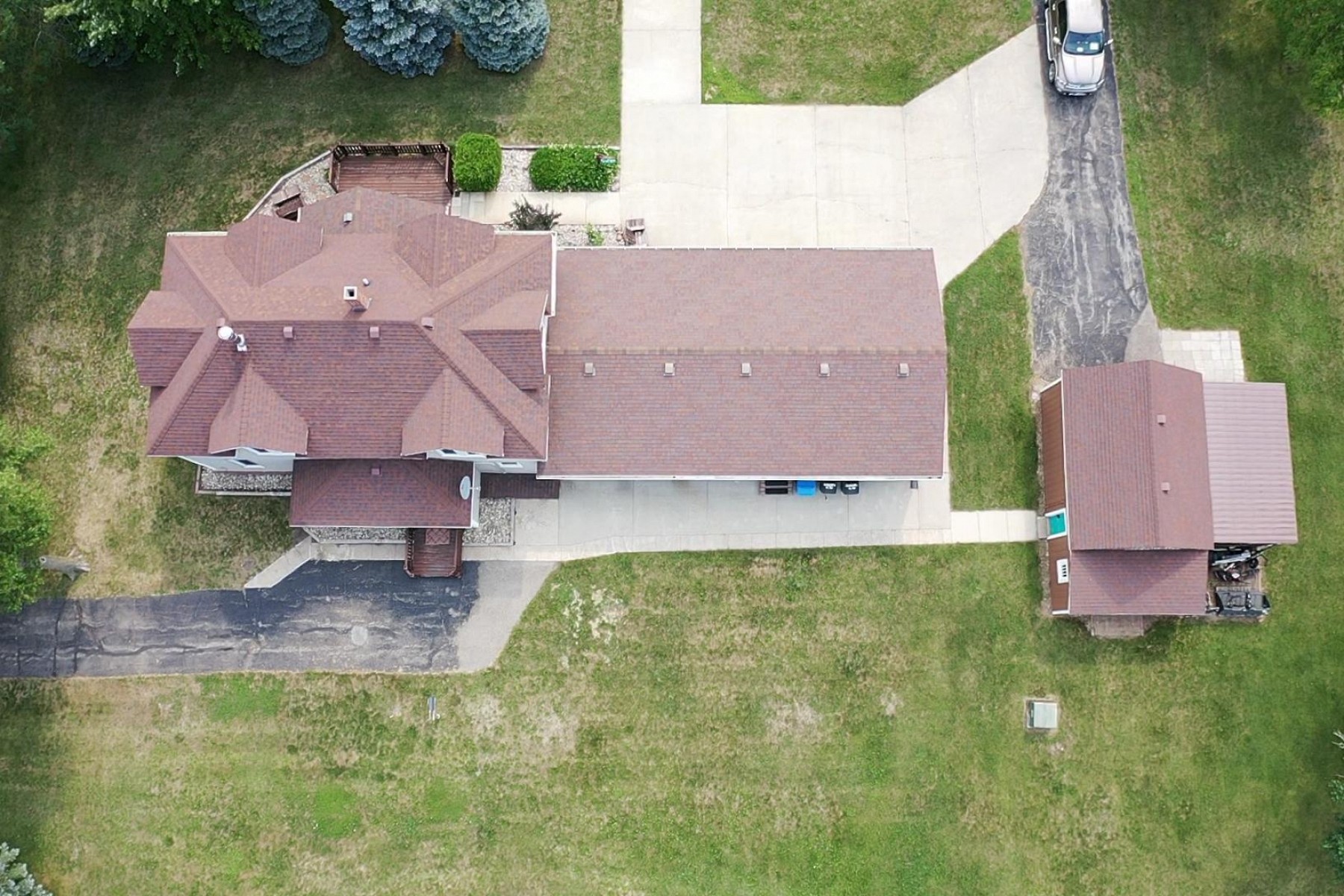 301 Hooker Avenue, White, SD 57276