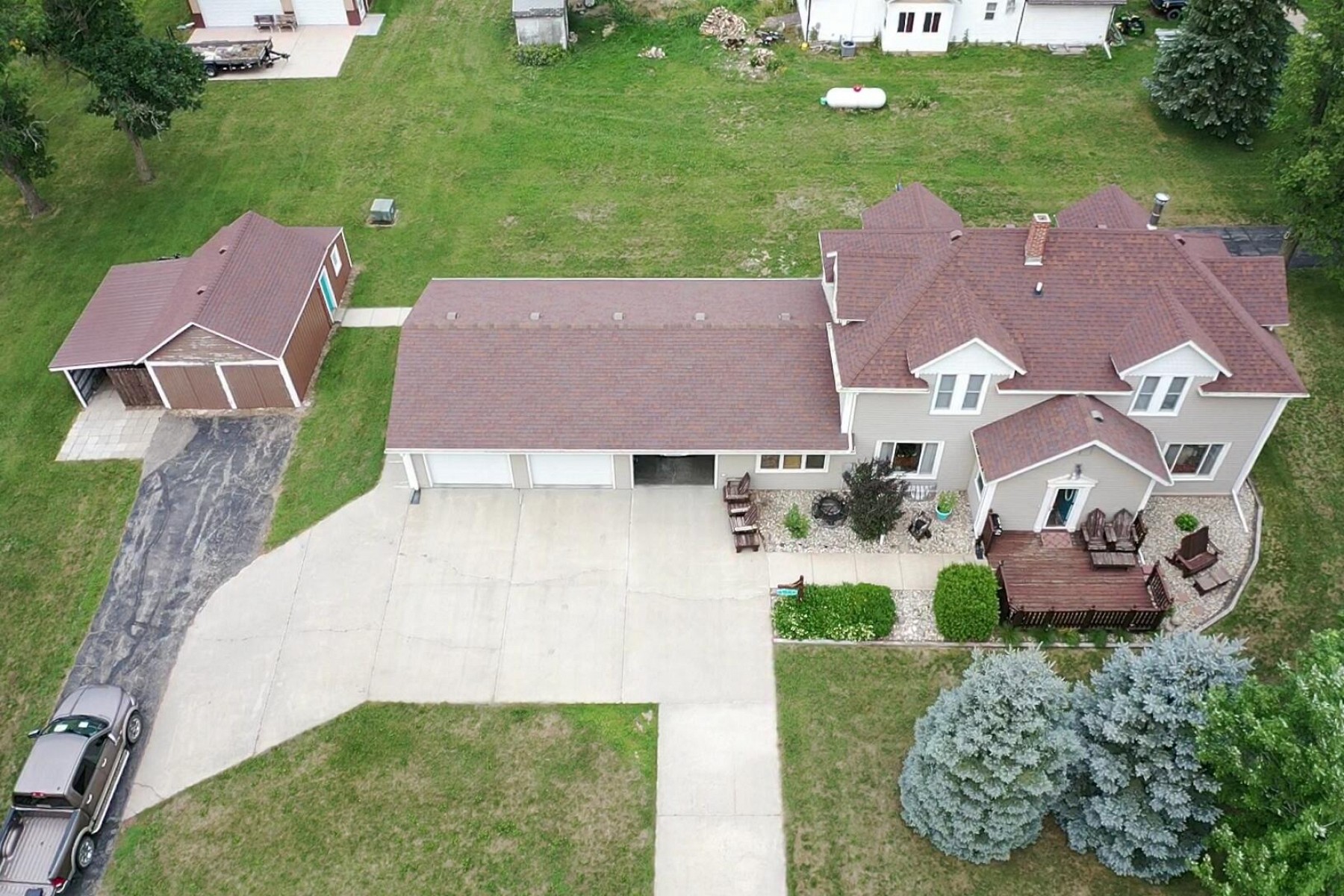 301 Hooker Avenue, White, SD 57276