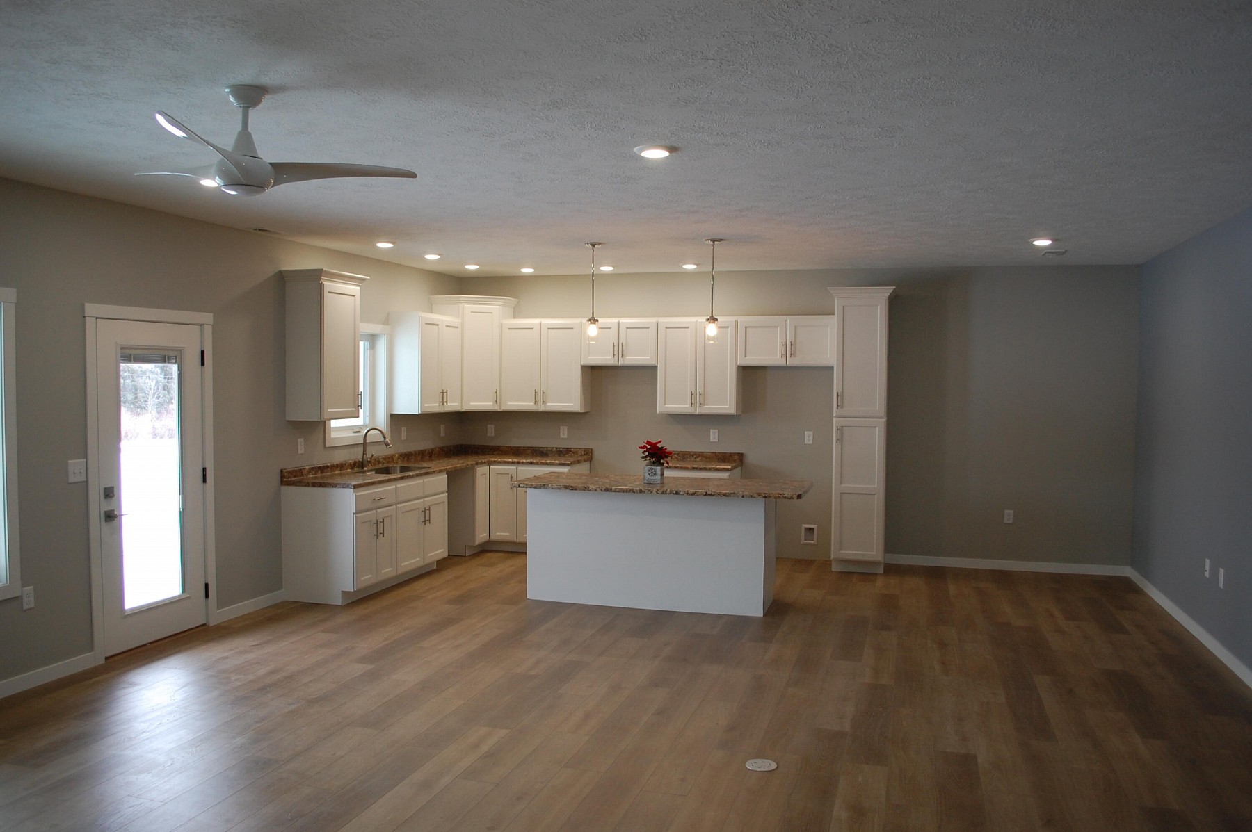 1020 Rose Wilder Lane SW, DeSmet, SD 57231