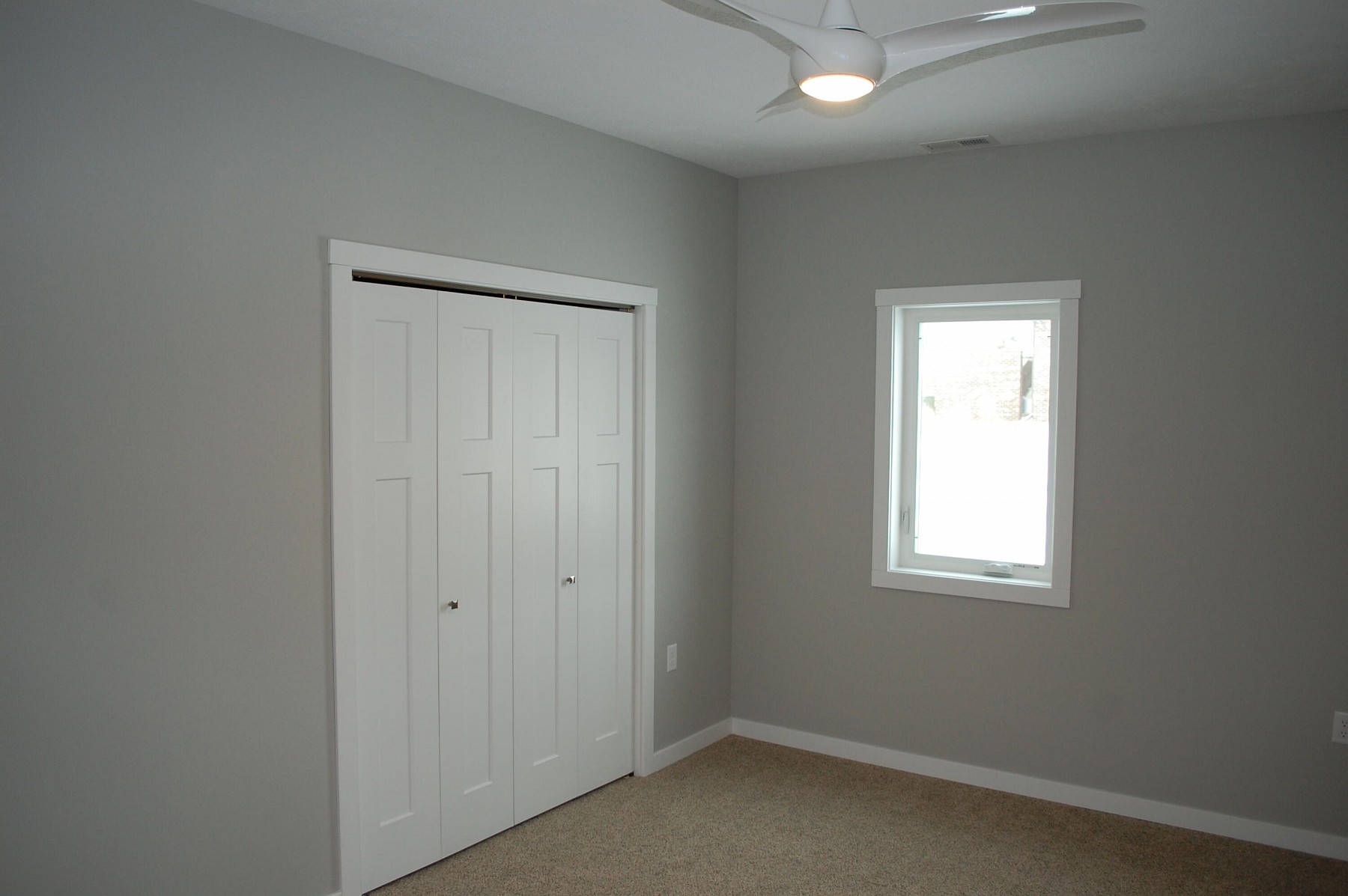 1020 Rose Wilder Lane SW, DeSmet, SD 57231