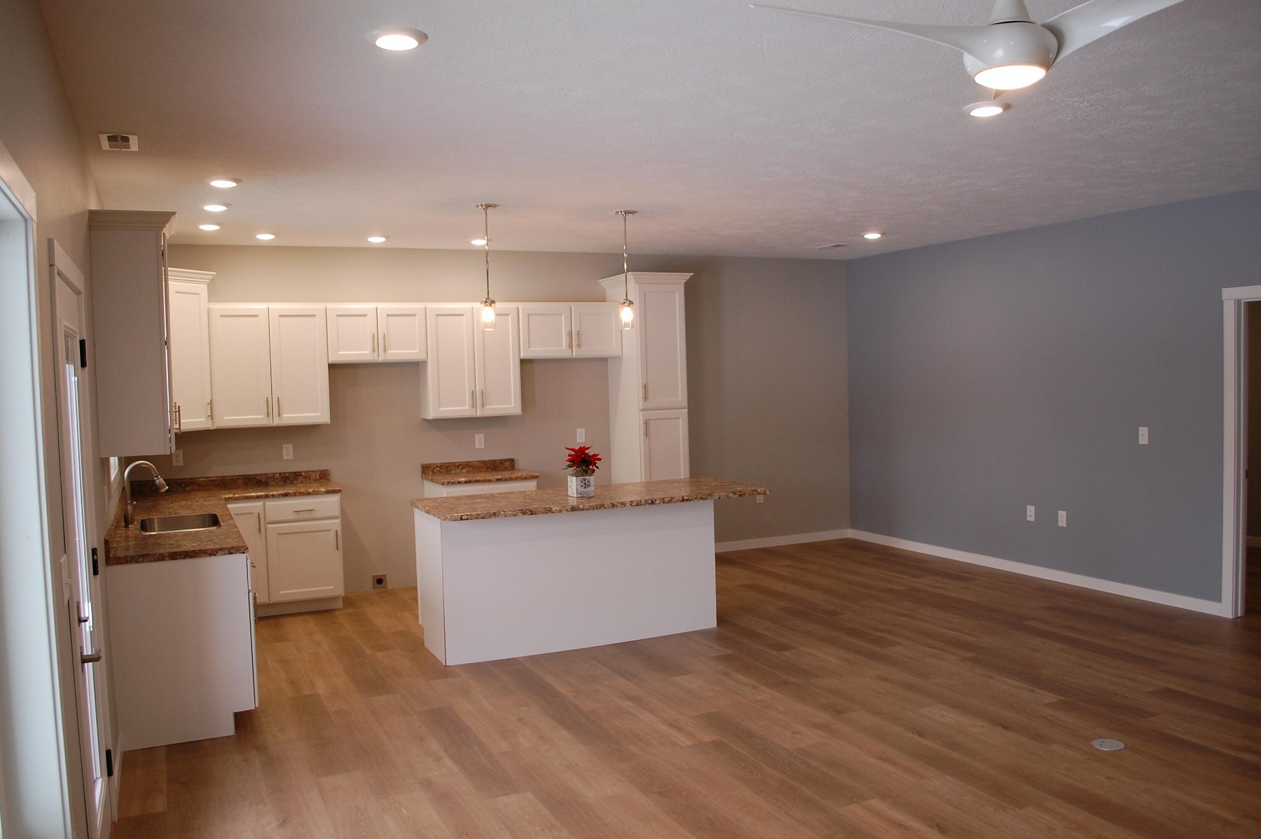 1020 Rose Wilder Lane SW, DeSmet, SD 57231