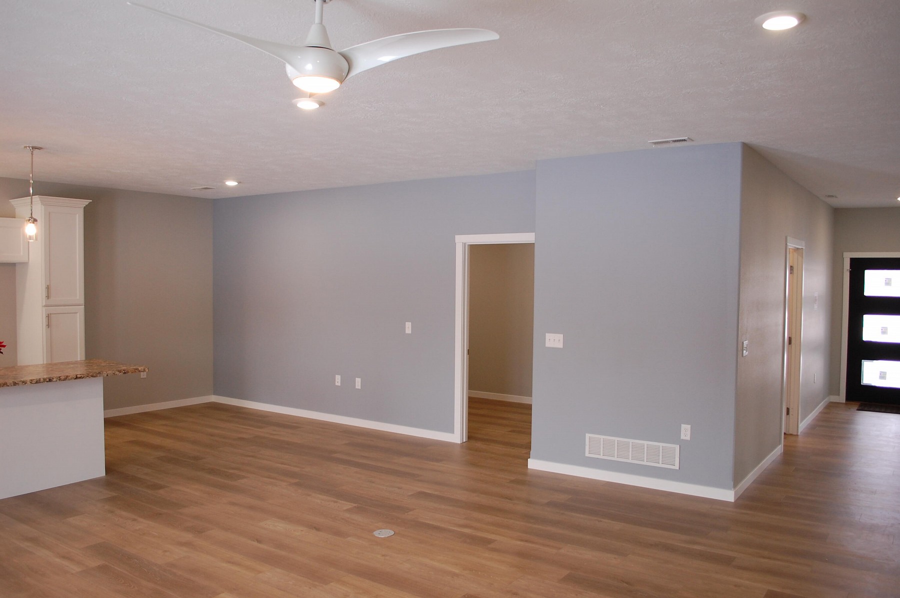 1020 Rose Wilder Lane SW, DeSmet, SD 57231