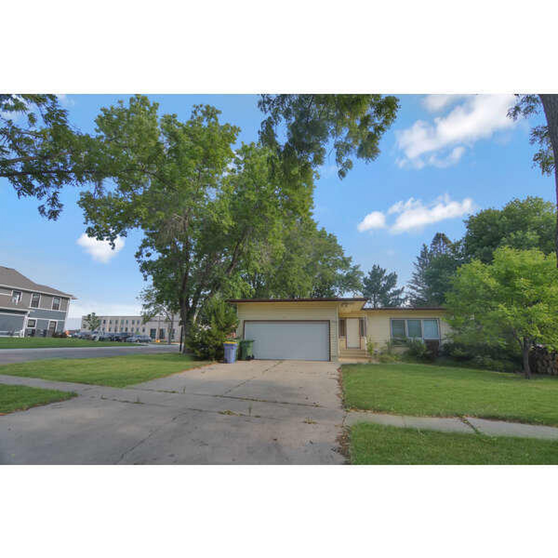 1603 7th Street, Brookings, SD 57006