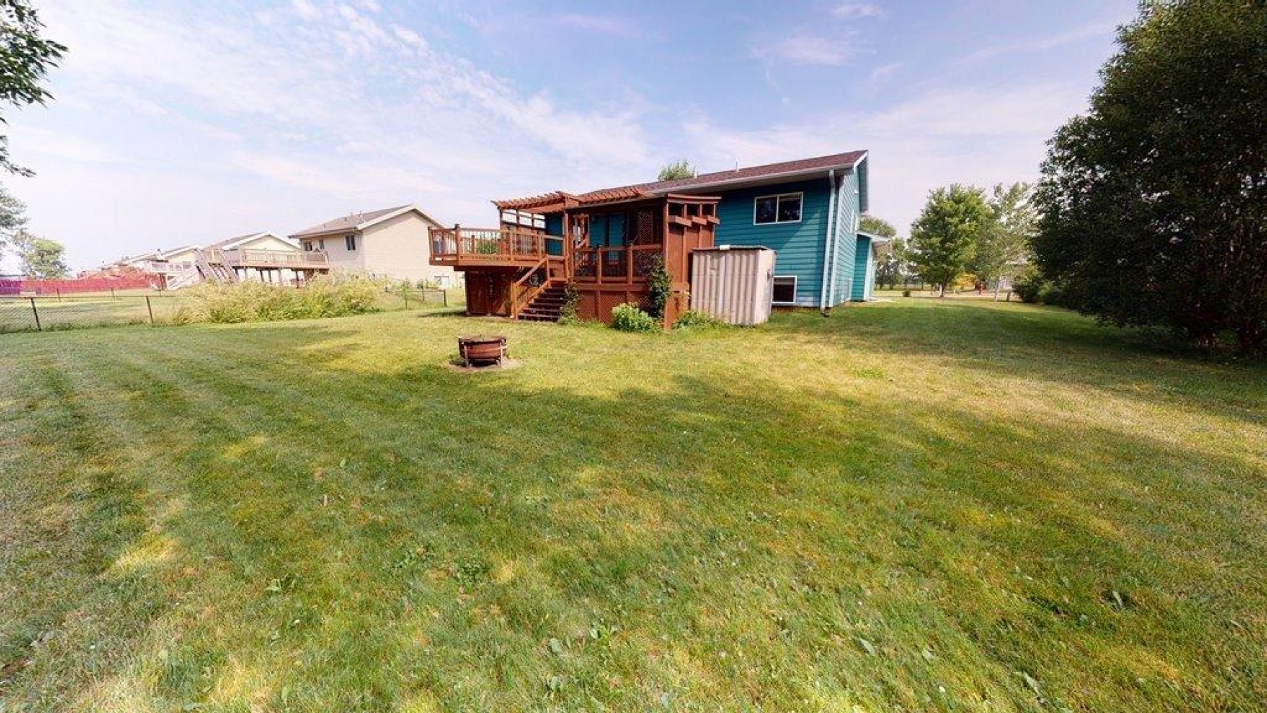 126 Twin Oaks Lane, Brookings, SD 57006