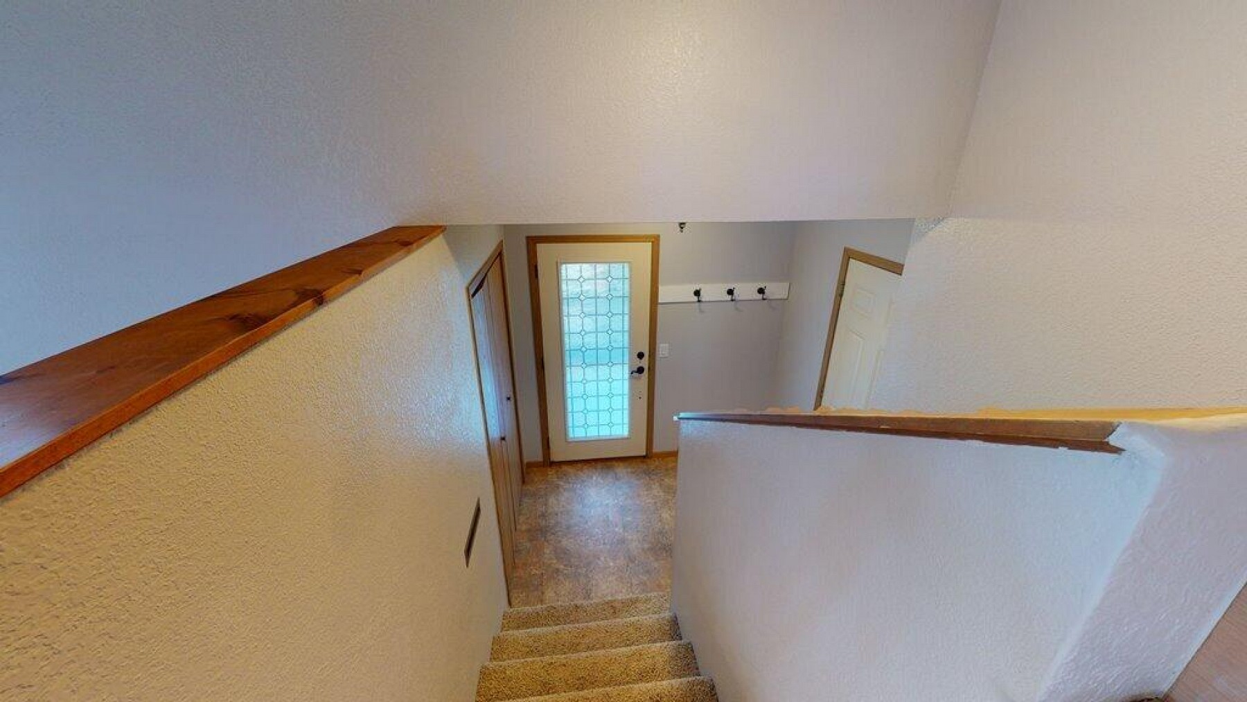 126 Twin Oaks Lane, Brookings, SD 57006