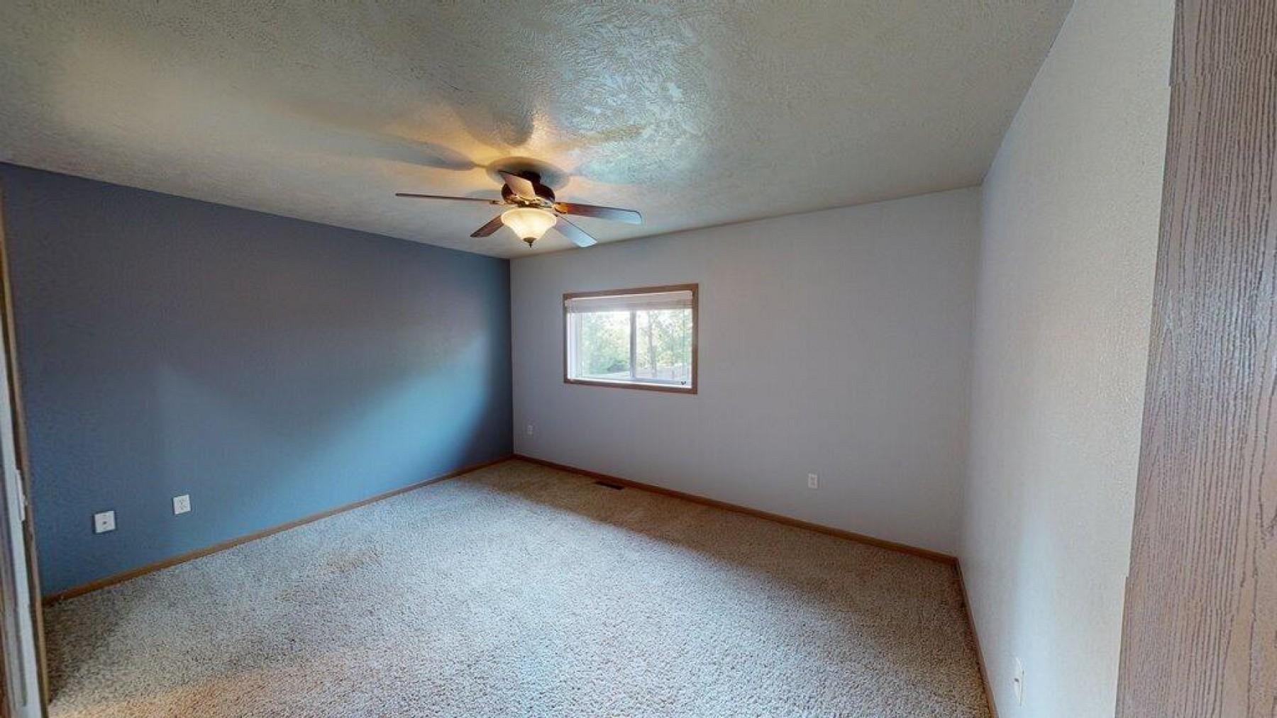 126 Twin Oaks Lane, Brookings, SD 57006