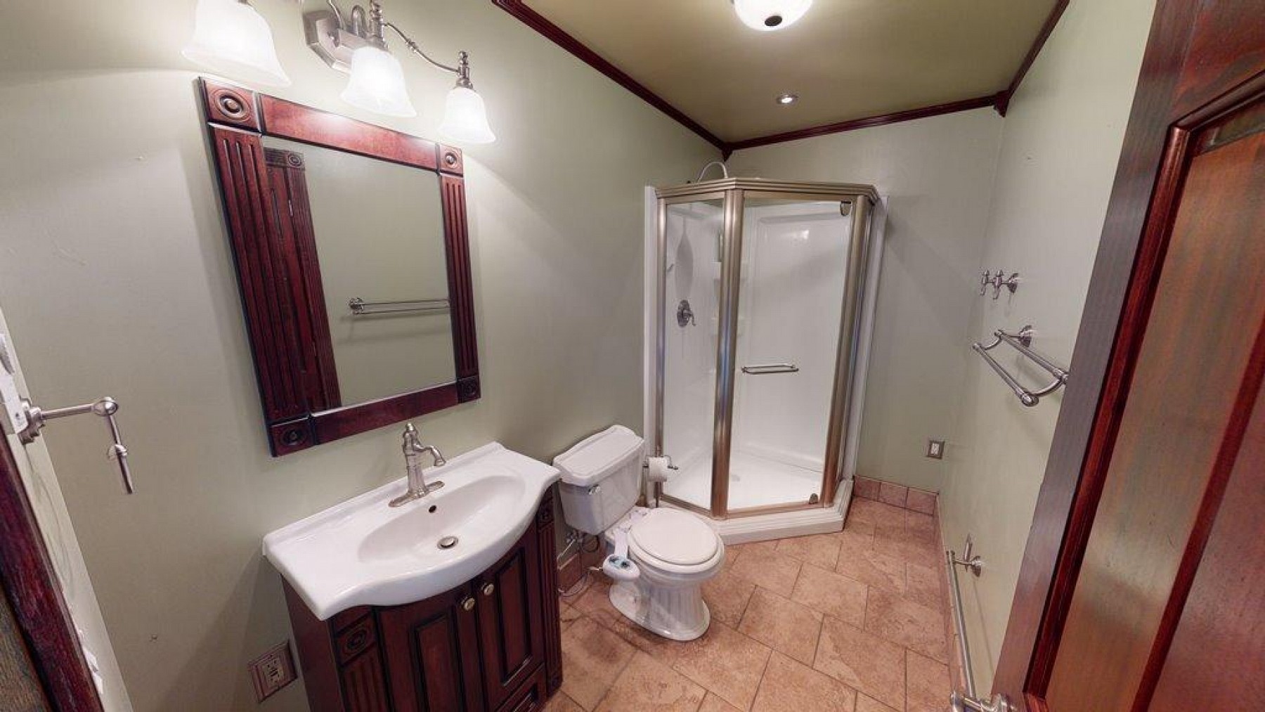 126 Twin Oaks Lane, Brookings, SD 57006