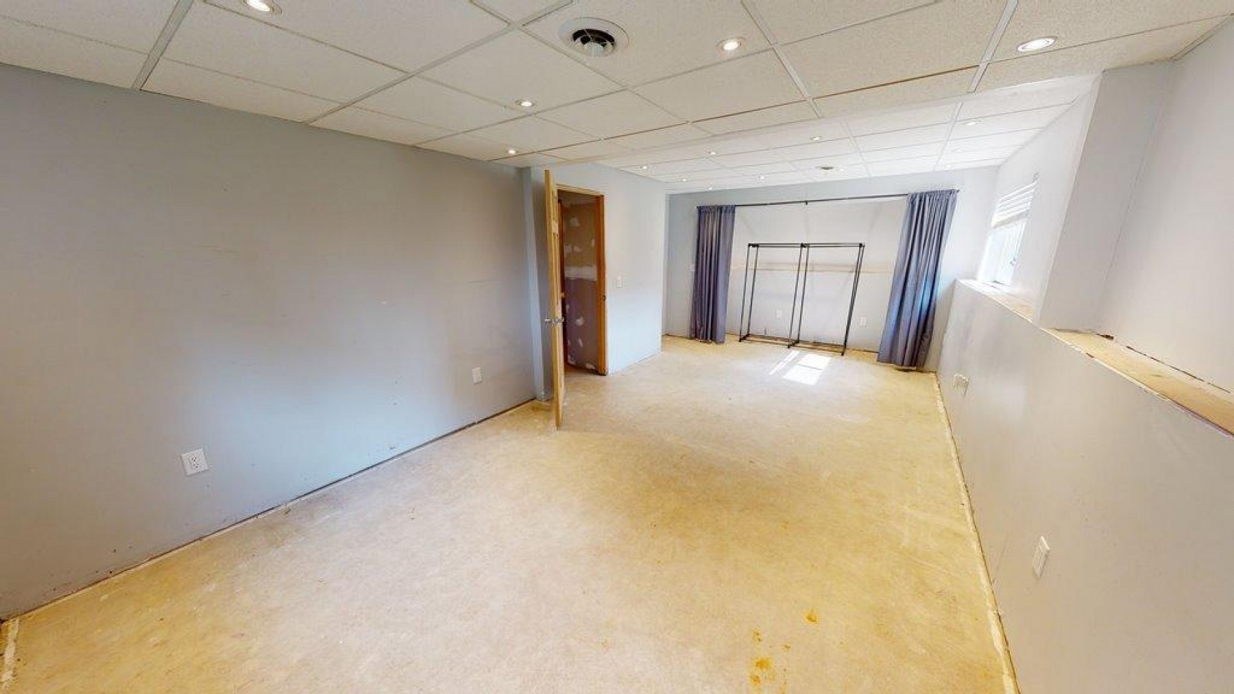 126 Twin Oaks Lane, Brookings, SD 57006