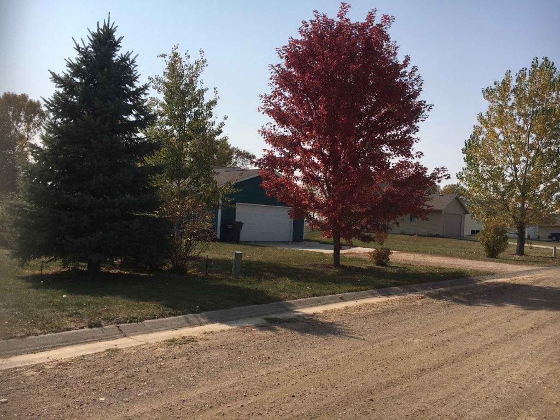 126 Twin Oaks Lane, Brookings, SD 57006