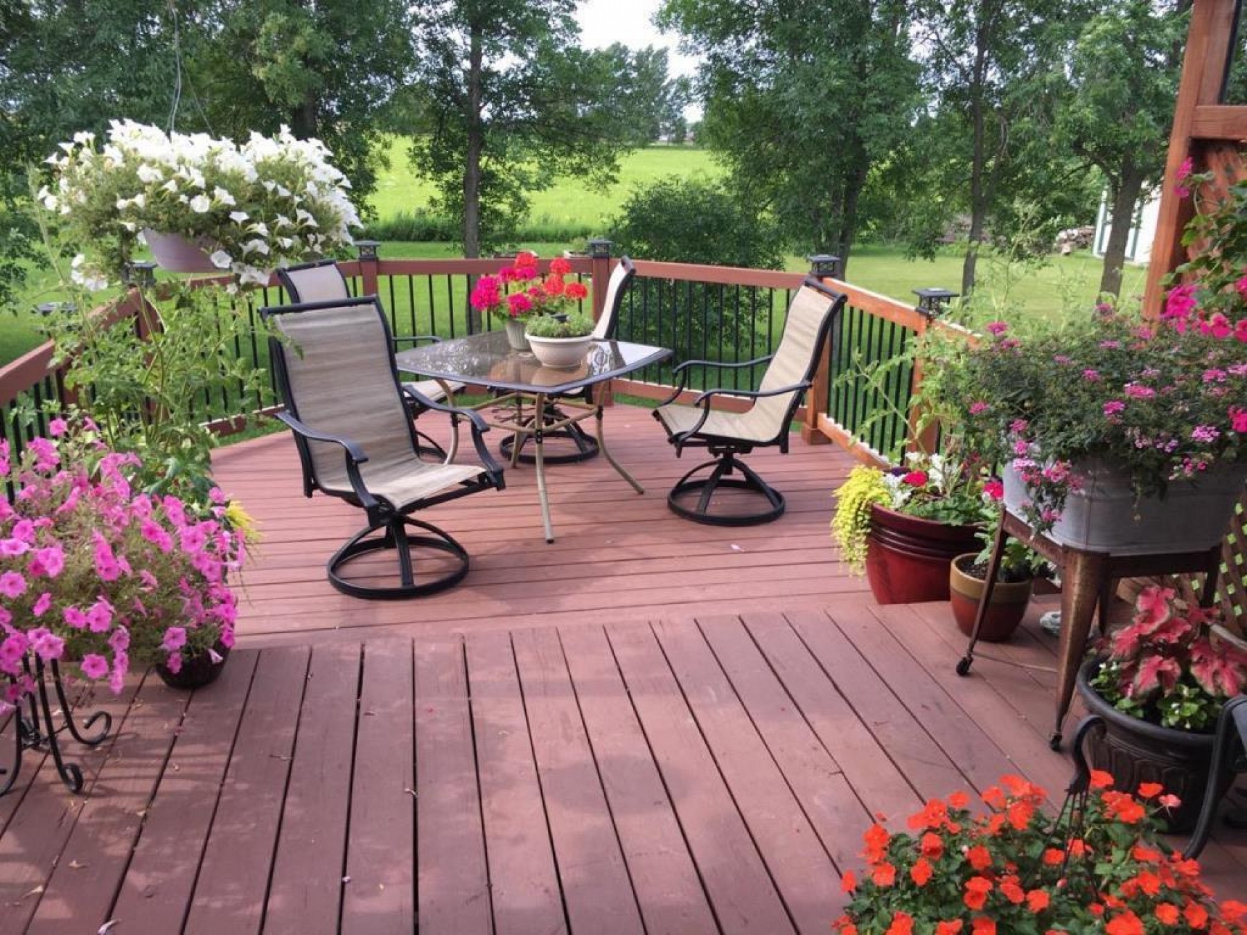 126 Twin Oaks Lane, Brookings, SD 57006