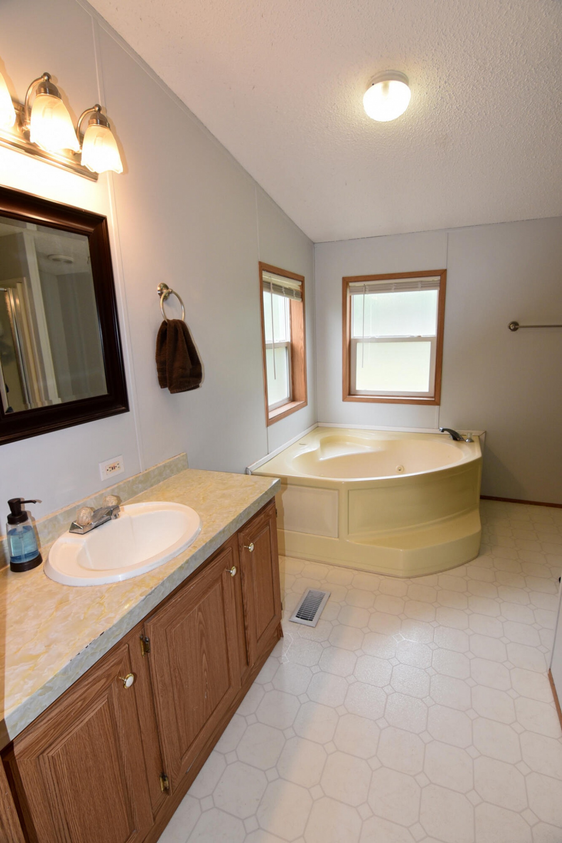 706 Morgans Run, Brookings, SD 57006