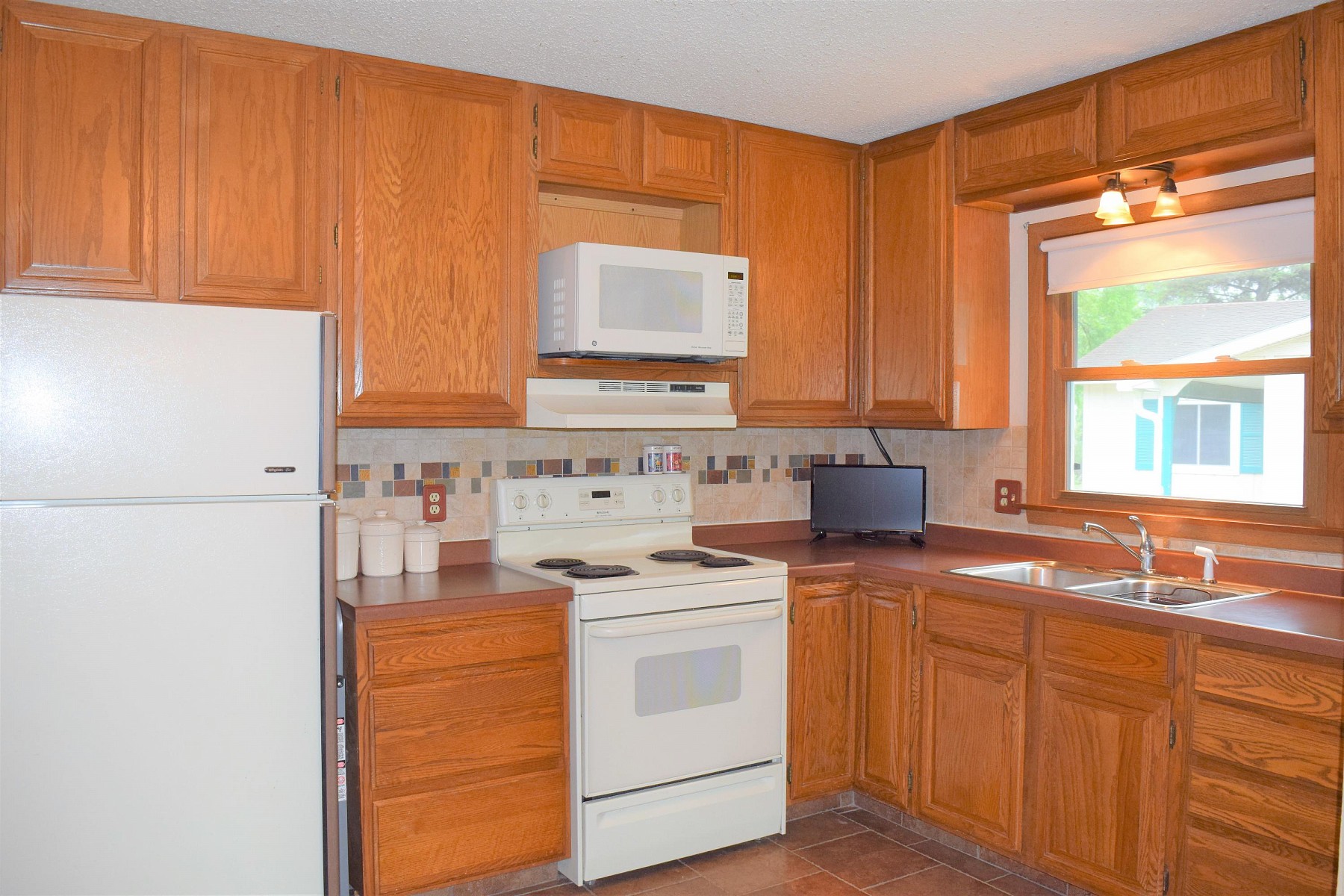 1712 Santee Trail, Brookings, SD 57006