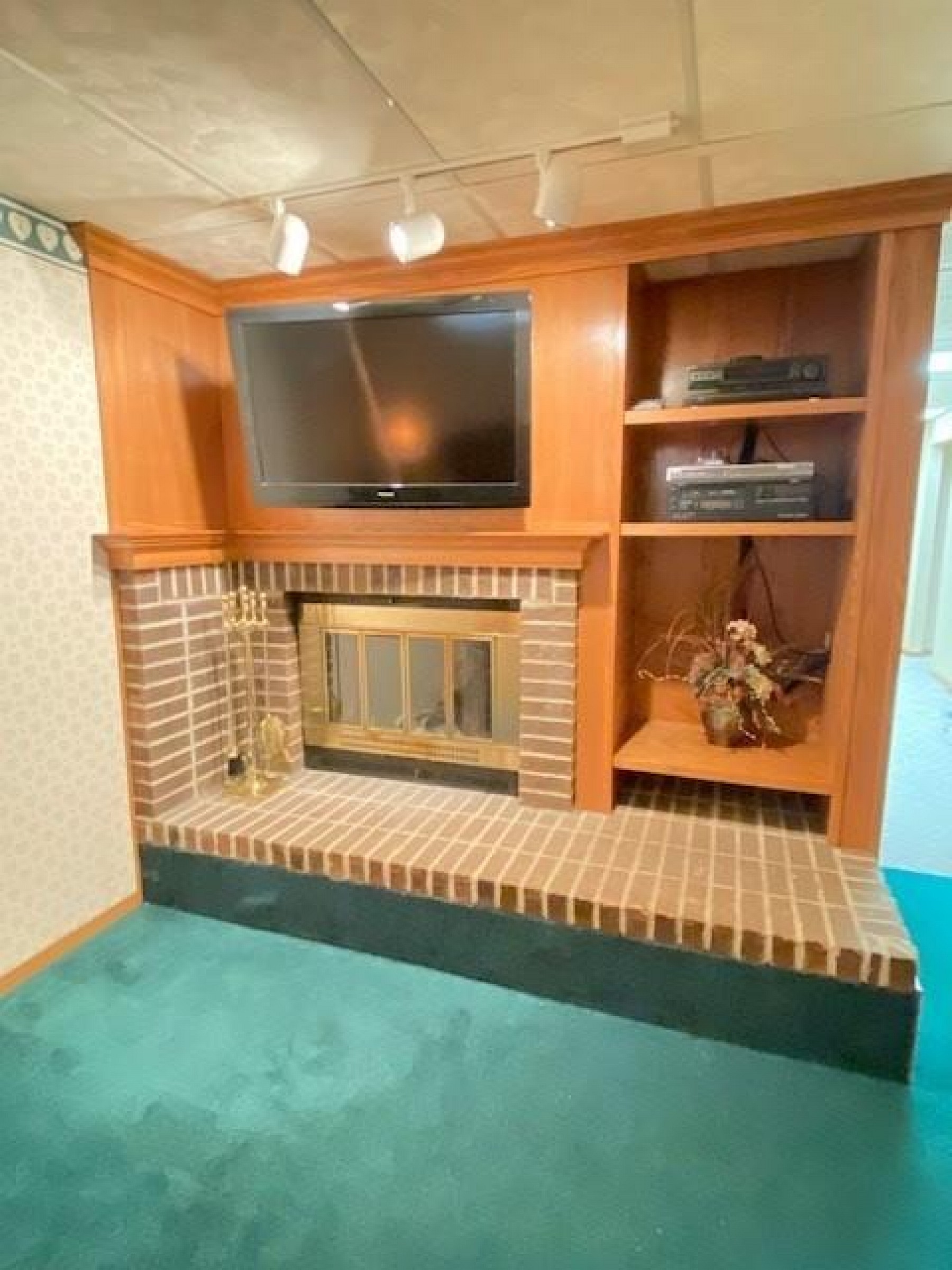 1712 Santee Trail, Brookings, SD 57006