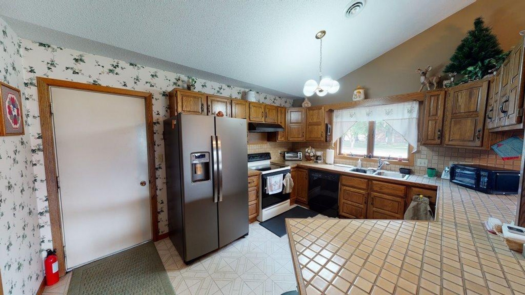 703 Elm Avenue, Brookings, SD 57006