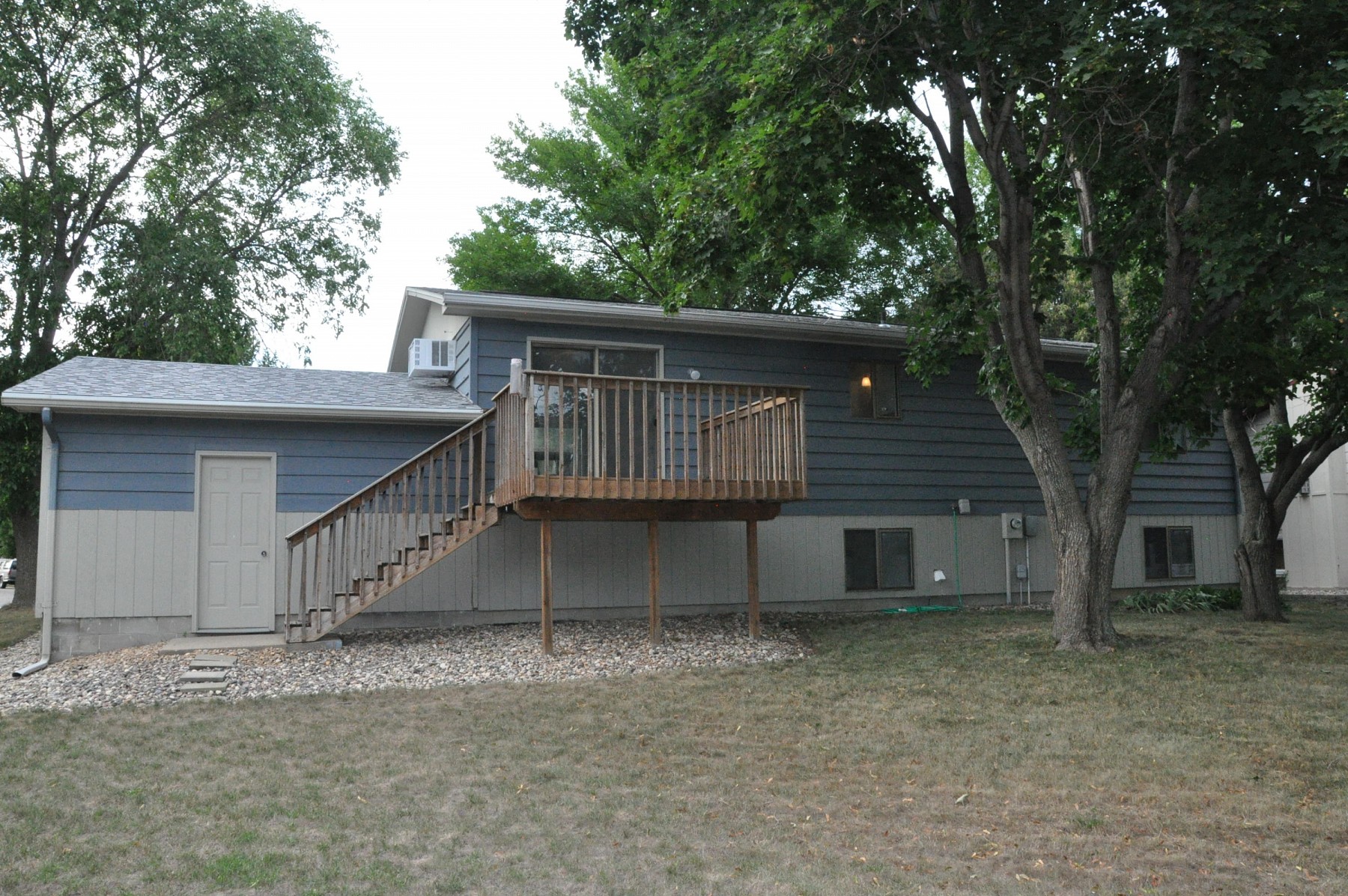 104 Santee Trail, Brookings, SD 57006
