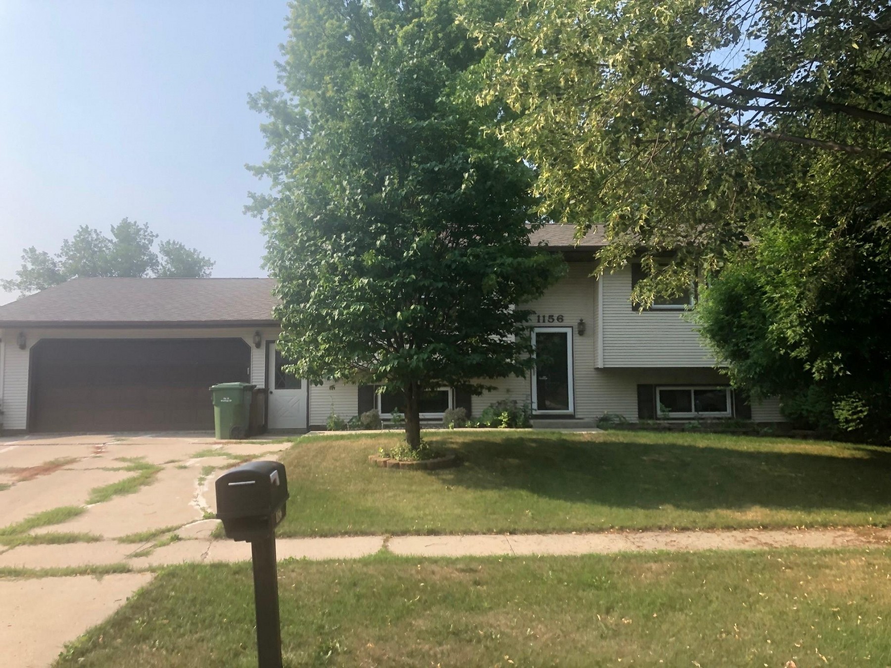 1156 Squire Court, Brookings, SD 57006
