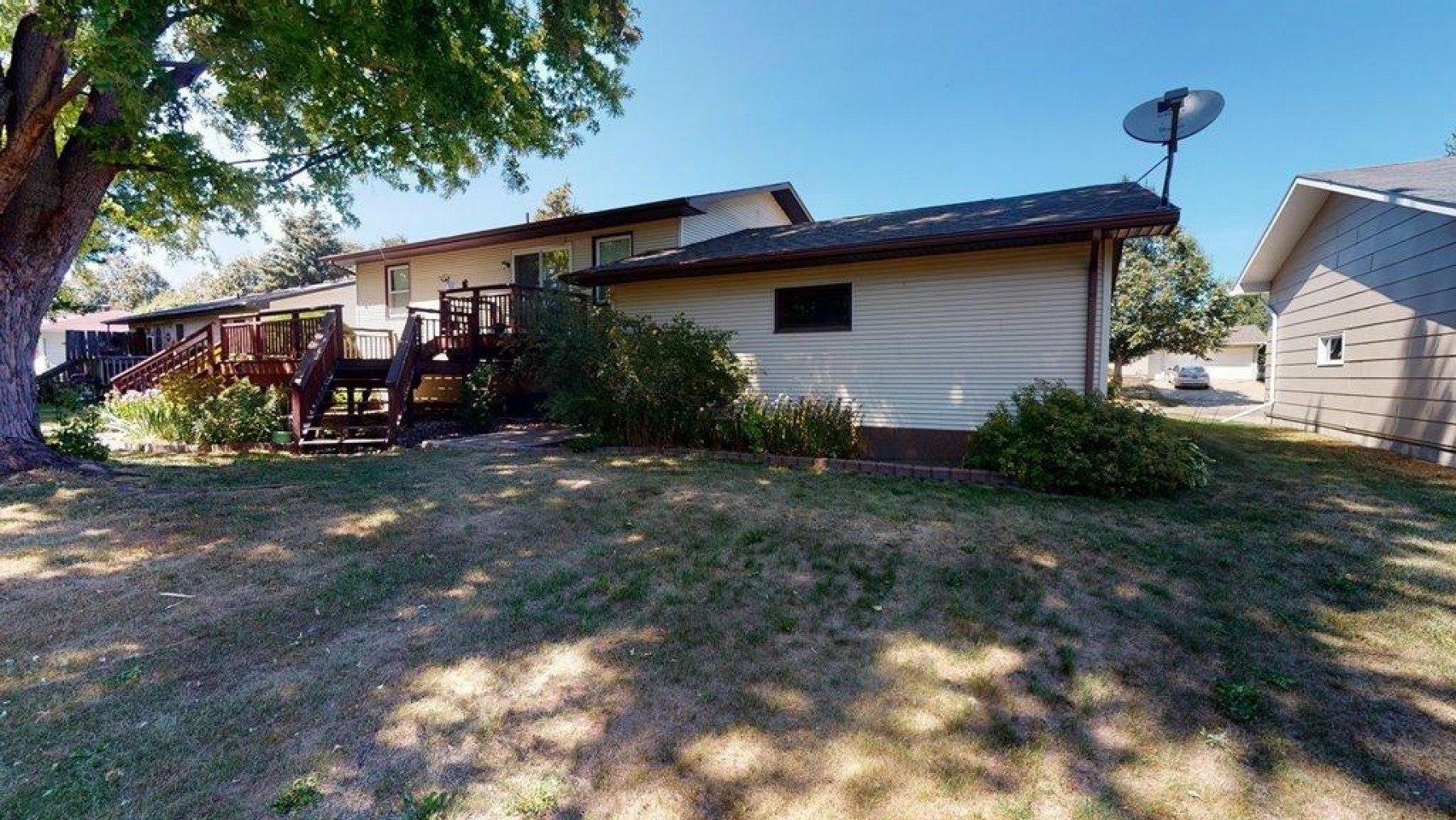 1156 Squire Court, Brookings, SD 57006