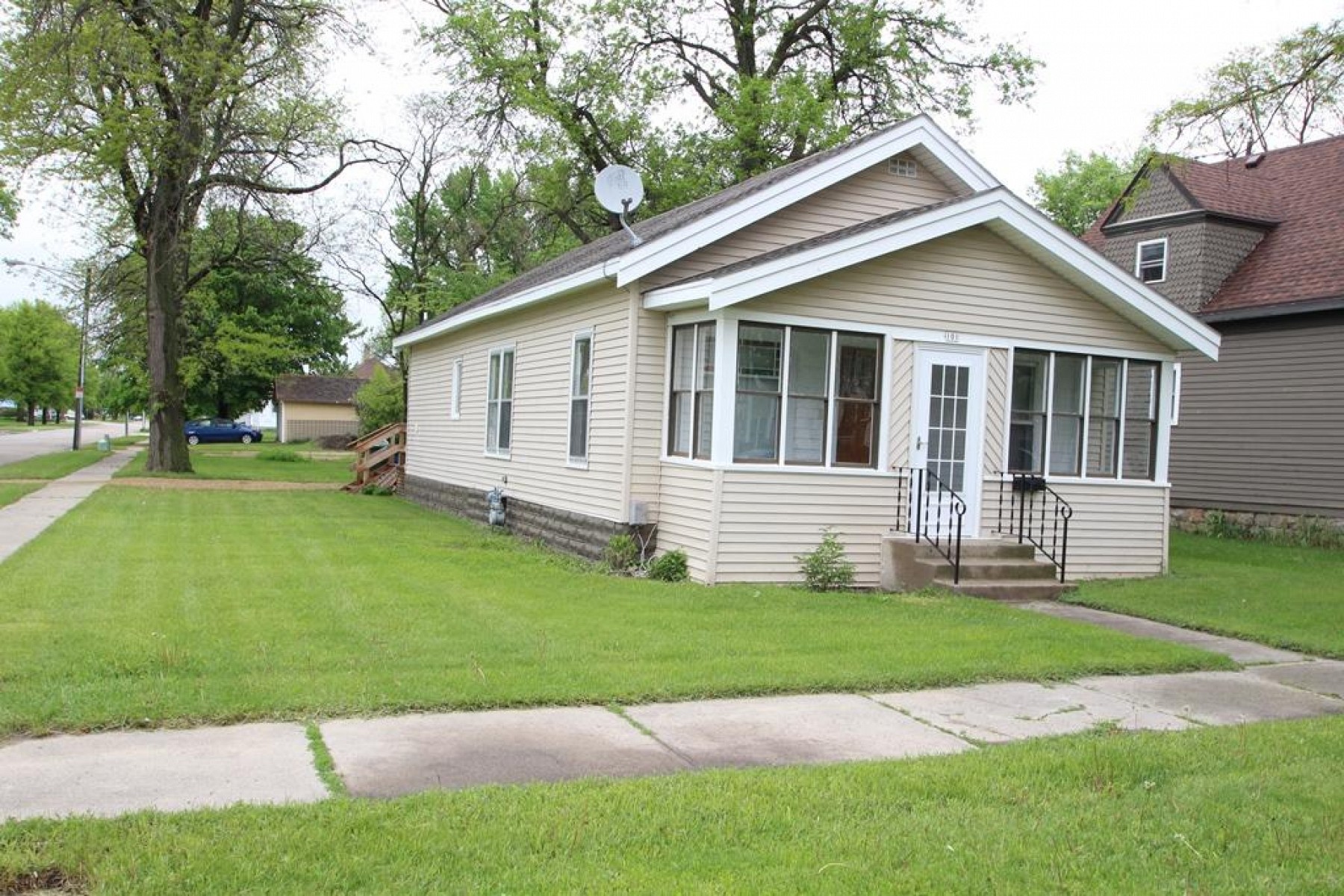 101 4th Street, Brookings, SD 57006