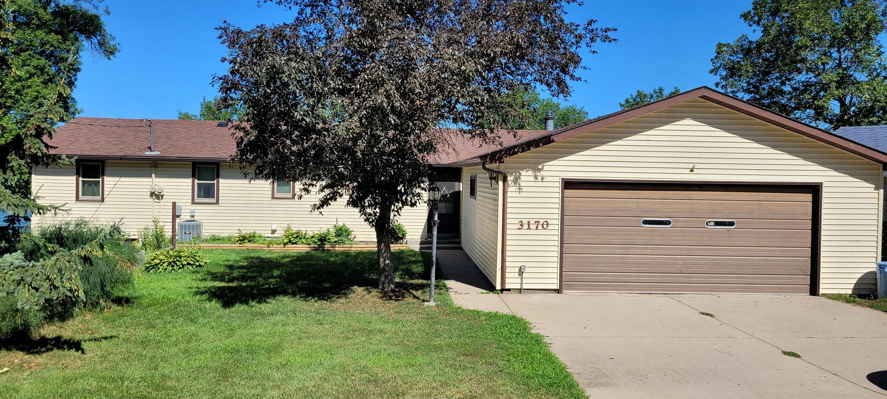 3170 220th Street, Brookings, SD 57006