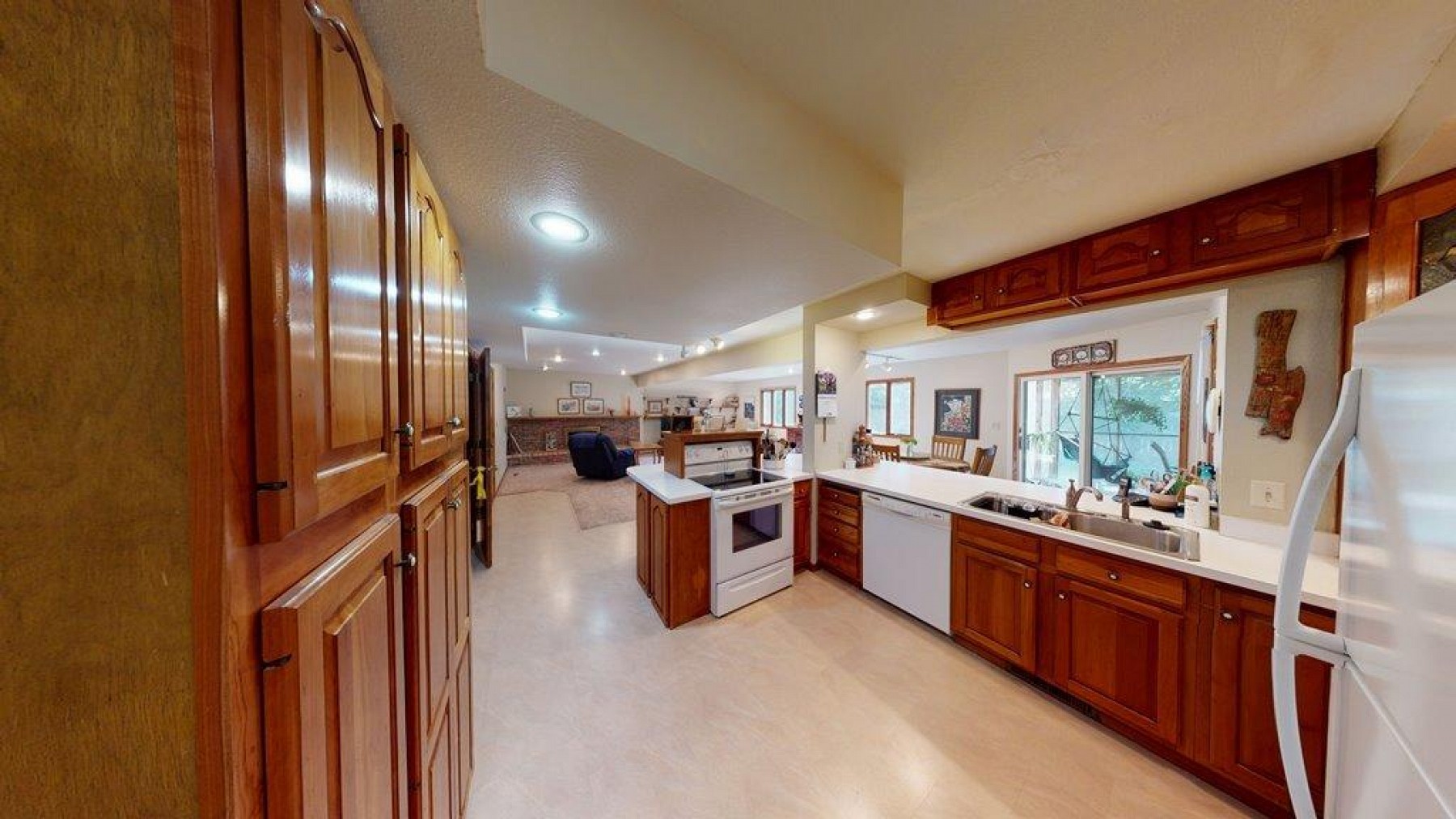 345 Eastern Avenue S, Brookings, SD 57006