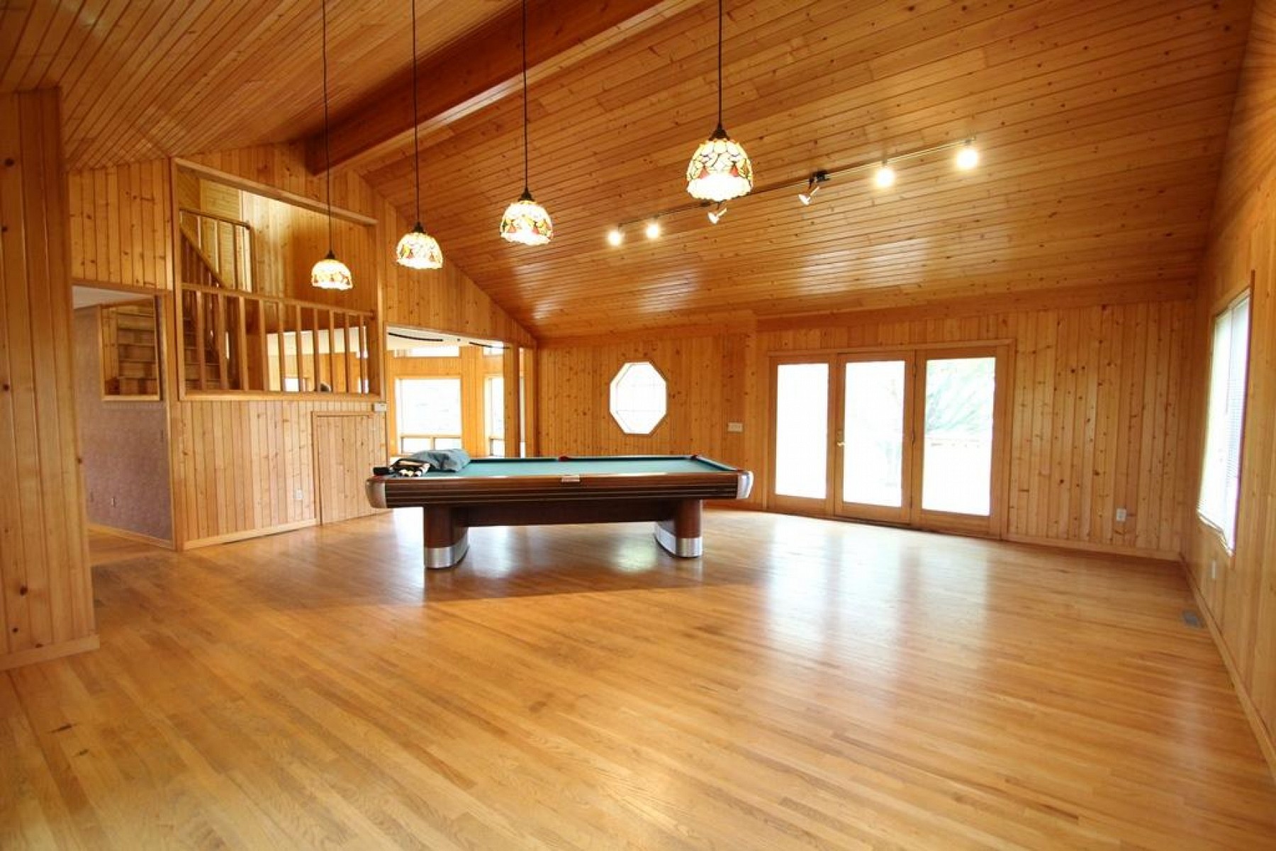 705 Farmer Avenue, Howard, SD 57349