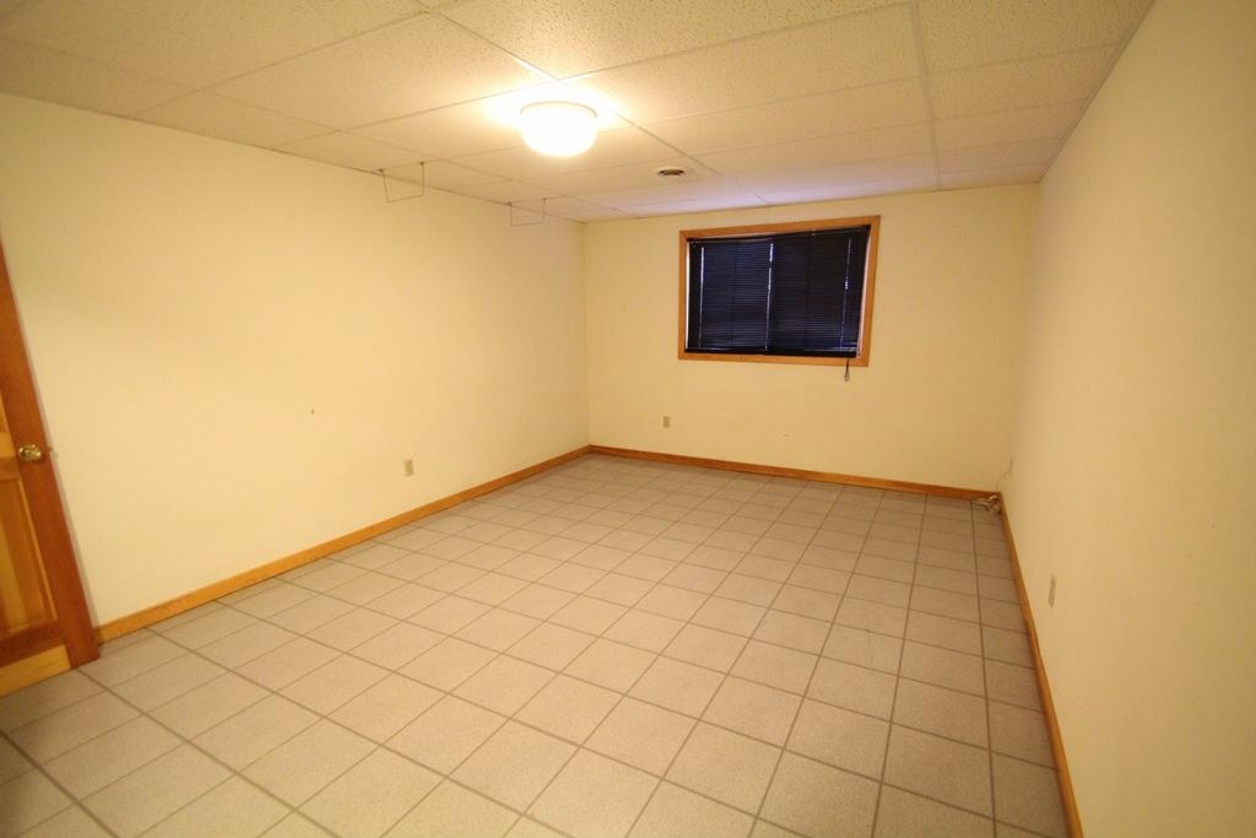 705 Farmer Avenue, Howard, SD 57349