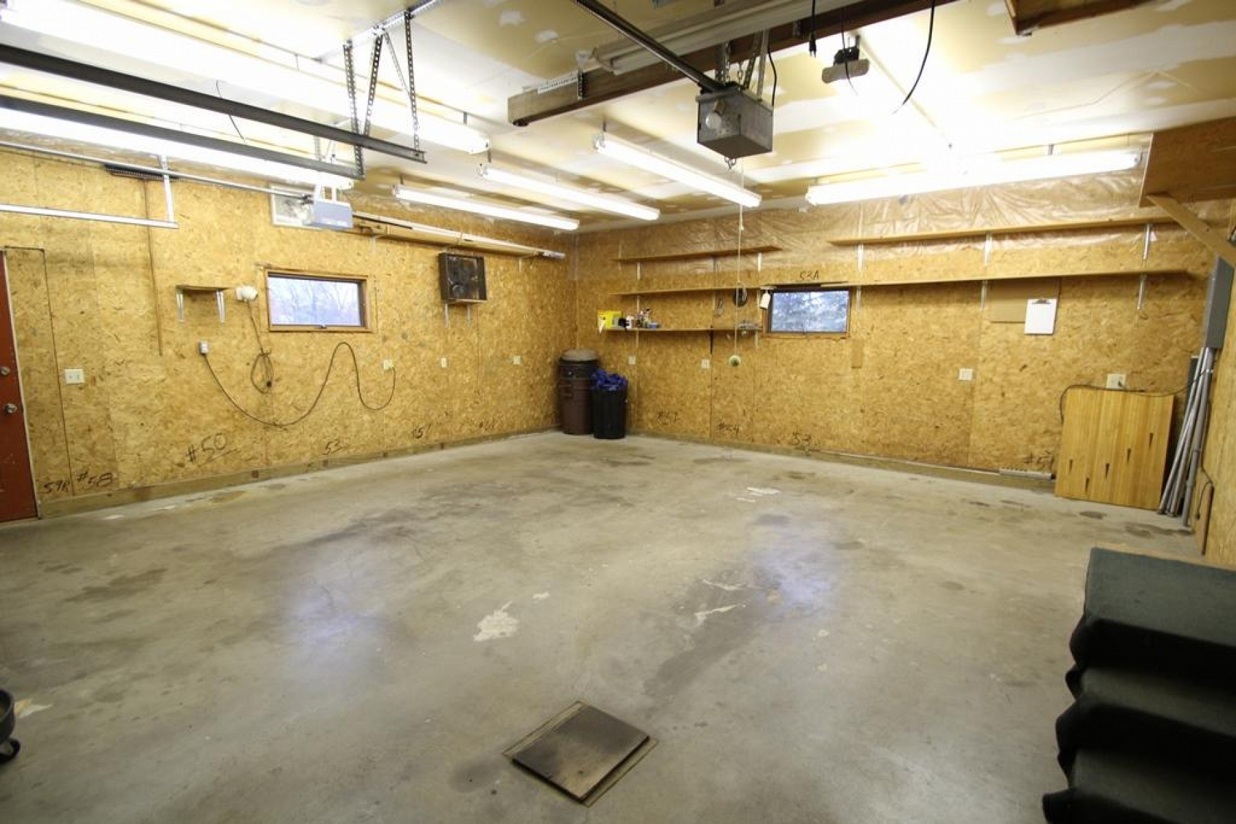 705 Farmer Avenue, Howard, SD 57349