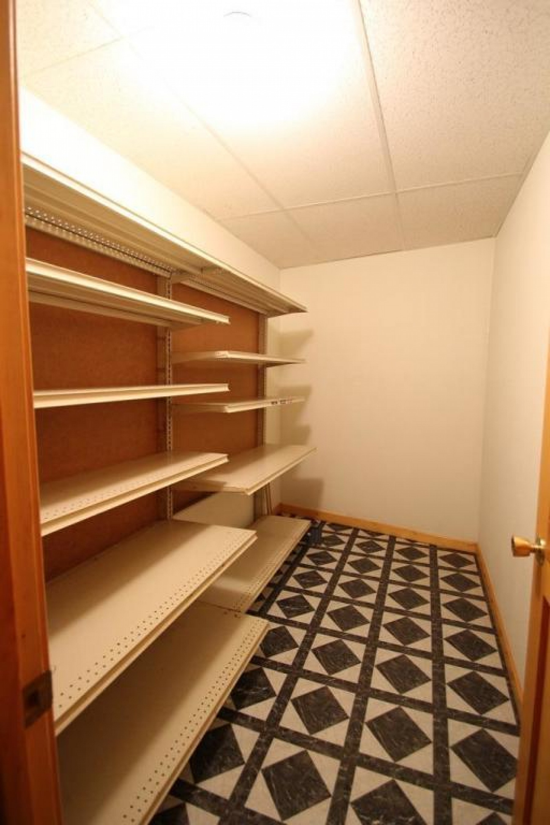 705 Farmer Avenue, Howard, SD 57349