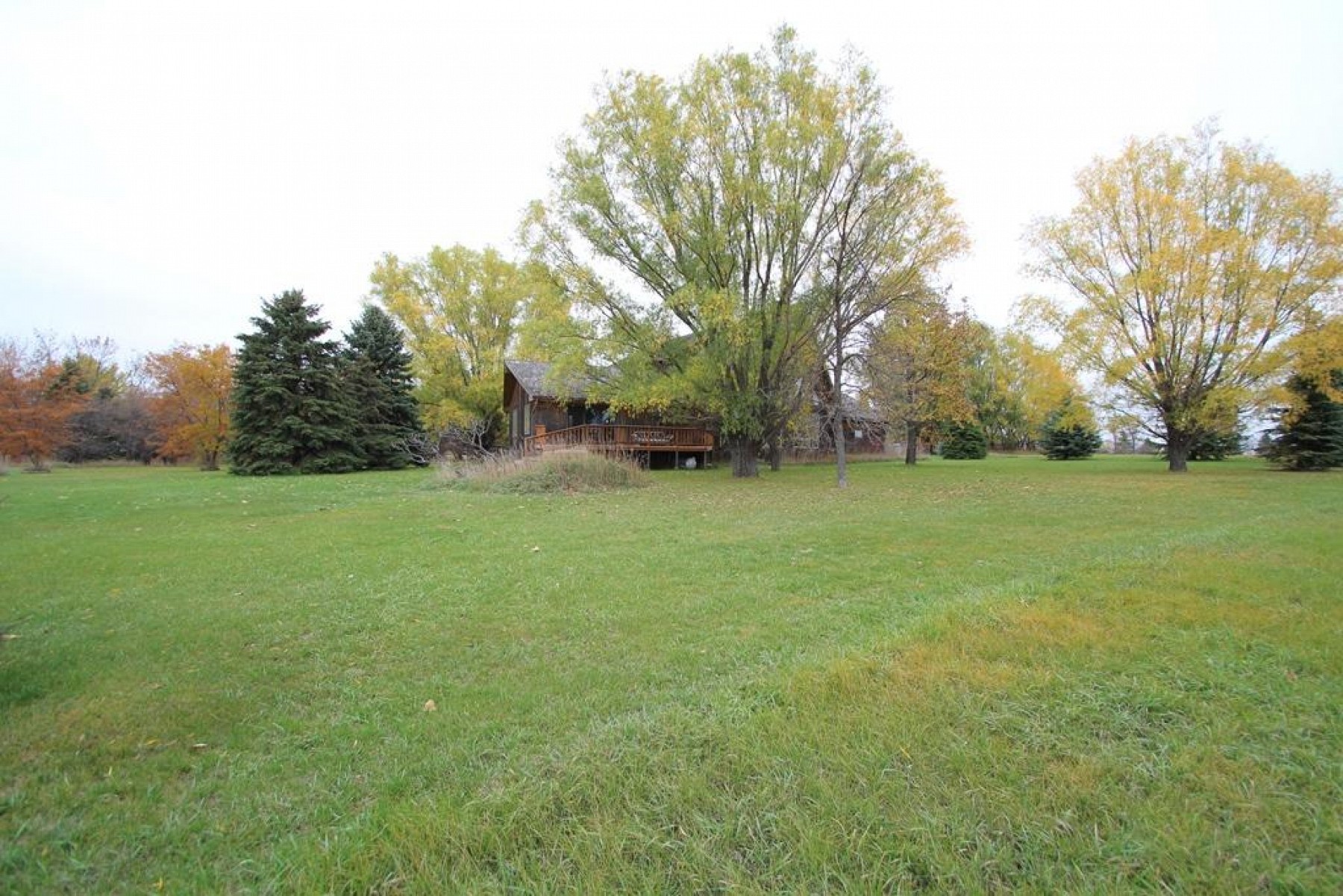 705 Farmer Avenue, Howard, SD 57349