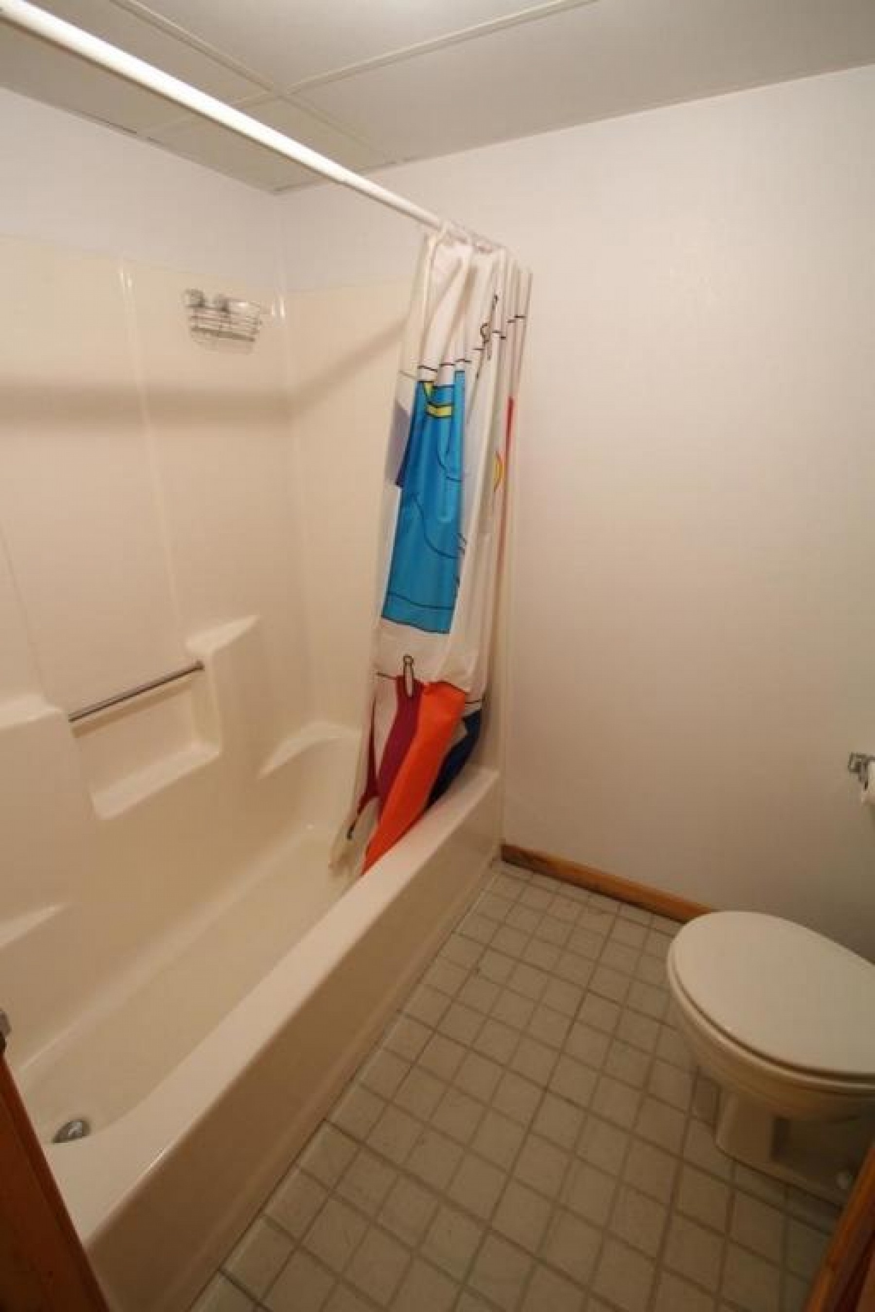 705 Farmer Avenue, Howard, SD 57349