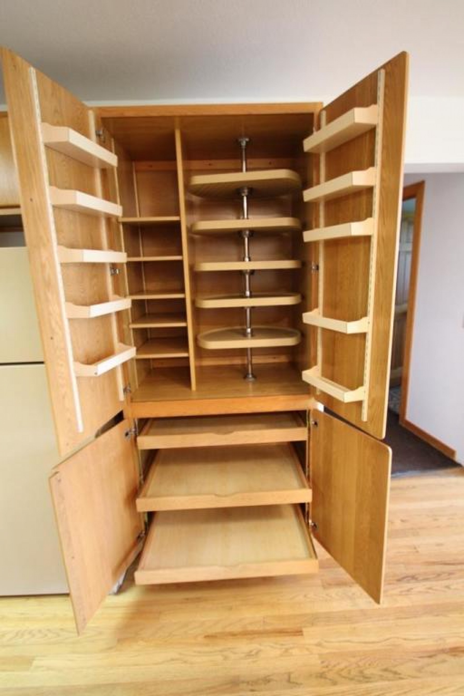 705 Farmer Avenue, Howard, SD 57349