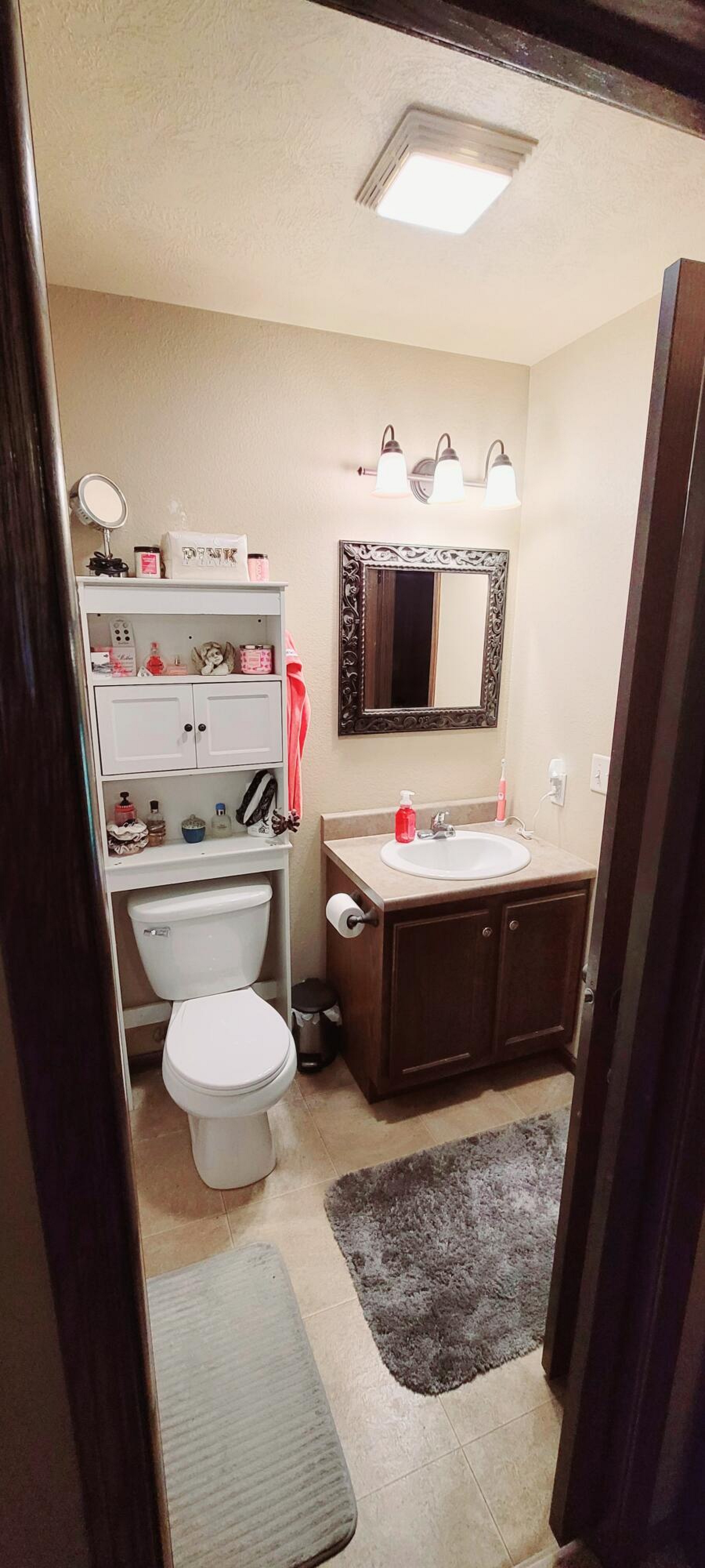 111 Twin Oaks Lane, Brookings, SD 57006