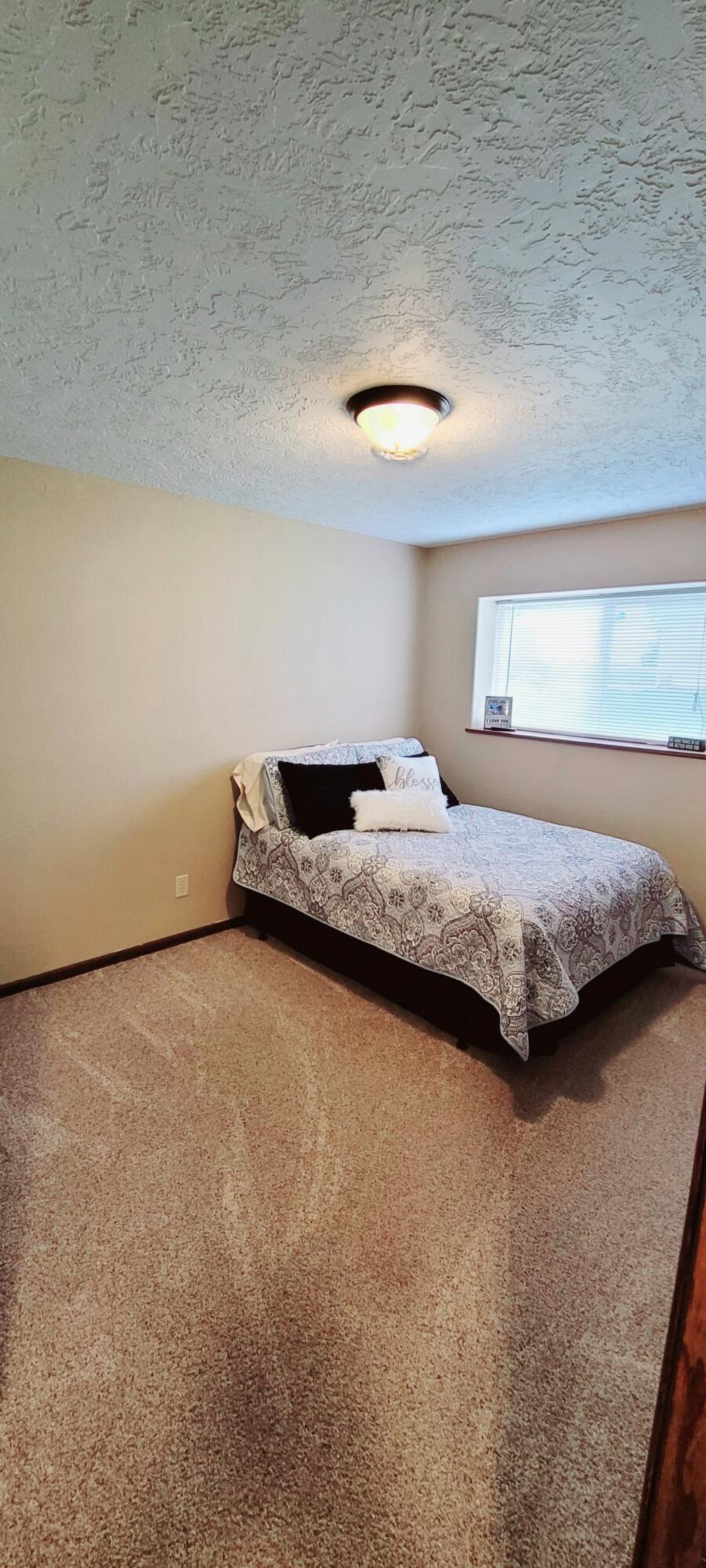 111 Twin Oaks Lane, Brookings, SD 57006