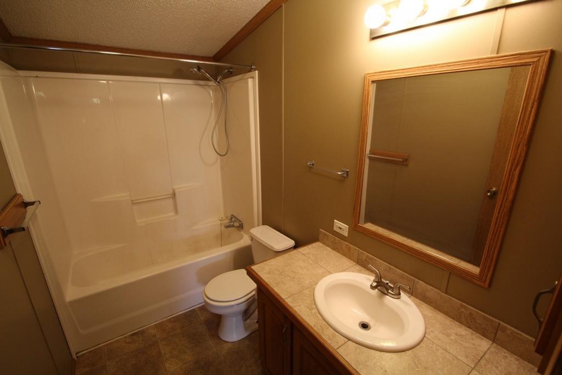 711 Morgans Run, Brookings, SD 57006