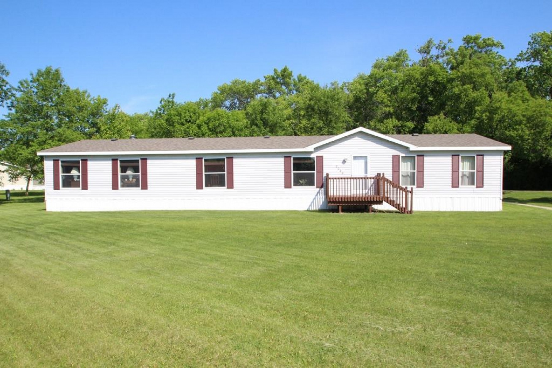 901 15th St. S., Brookings, SD 57006