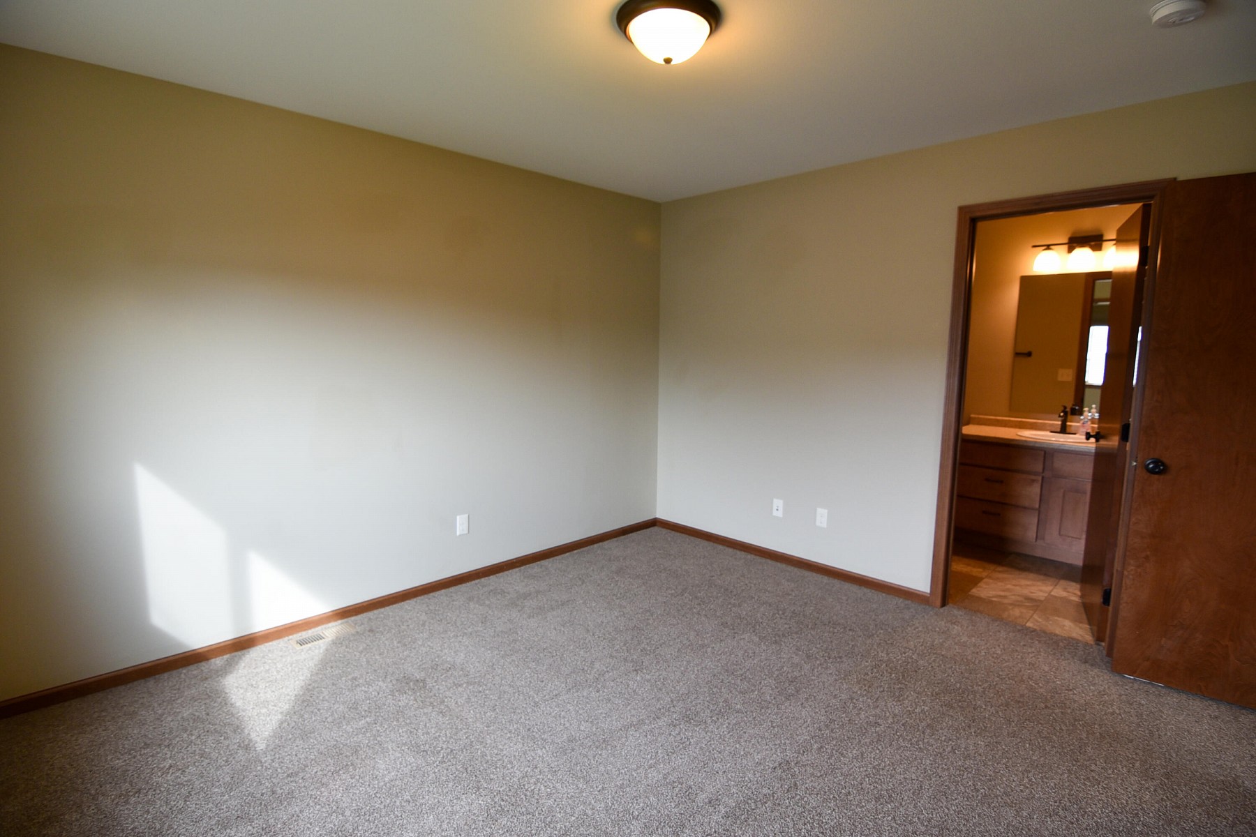 2505 Larkspur Ridge Drive, Brookings, SD 57006