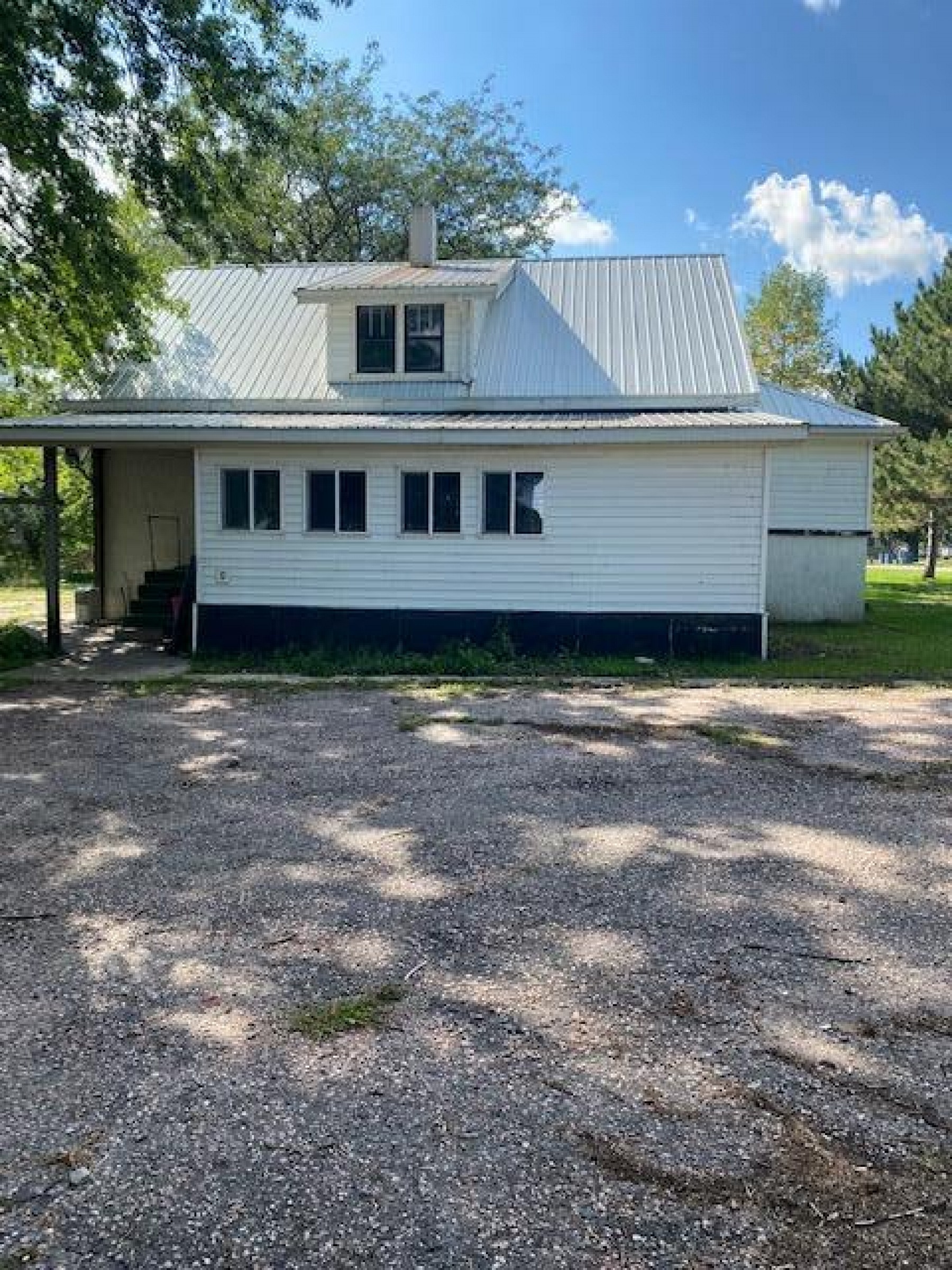201 Miller Street, Egan, SD 57024