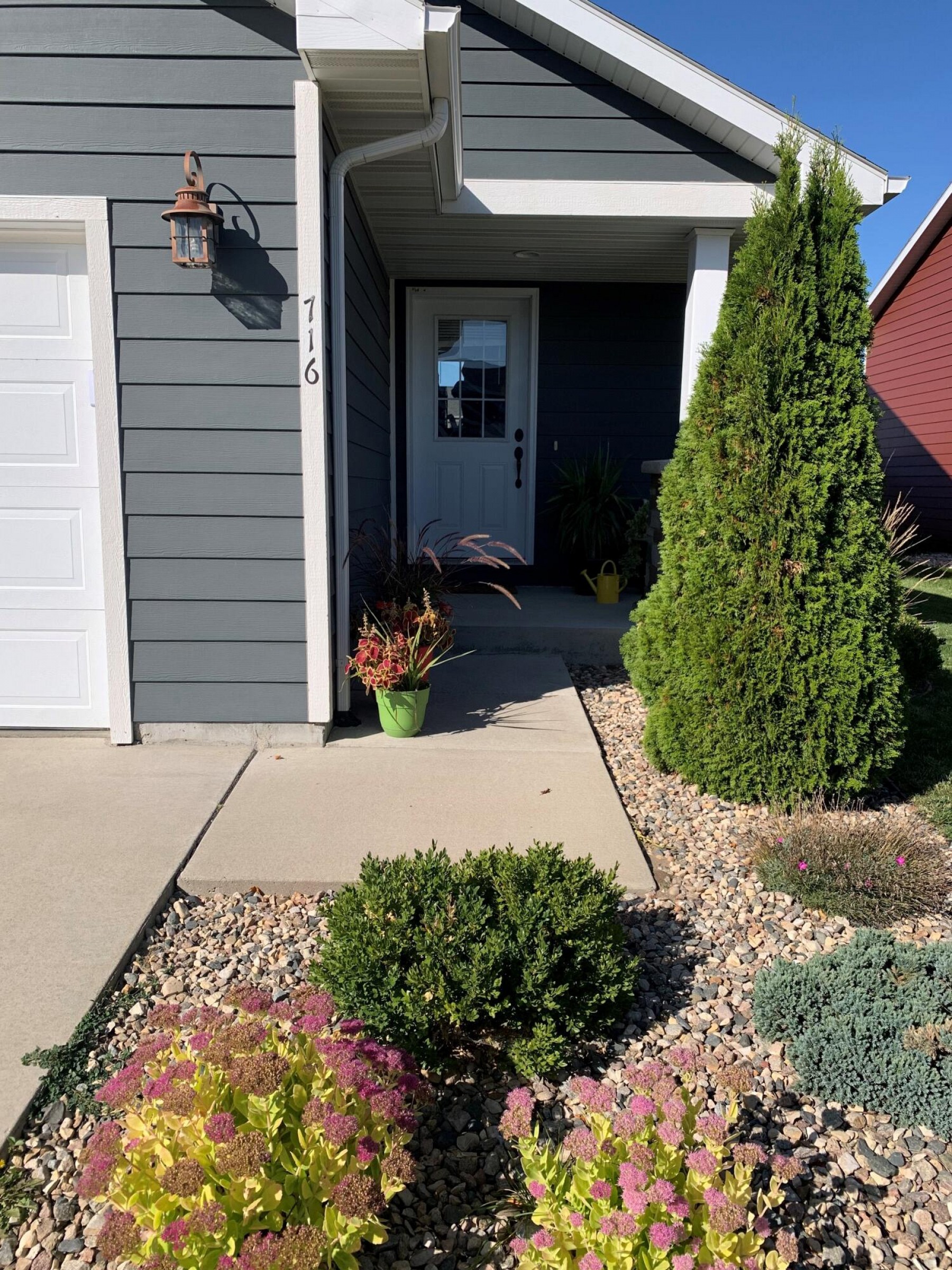 716 Sun Valley Street, Brookings, SD 57006