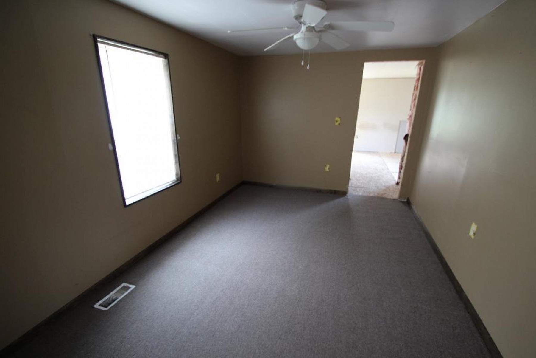 701 13th St W, Brookings, SD 57006