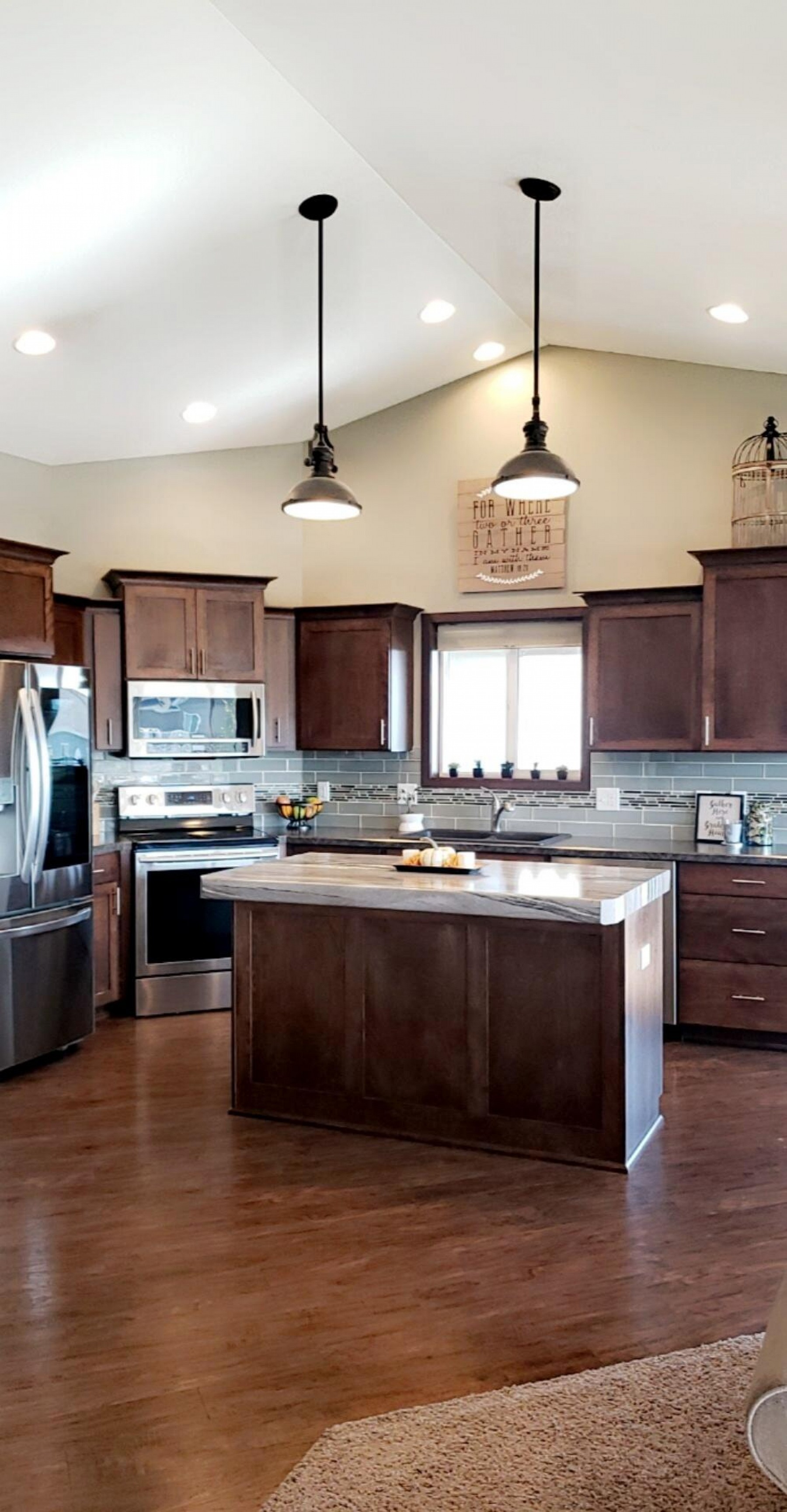 201 Blue Bell Drive, Brookings, SD 57006