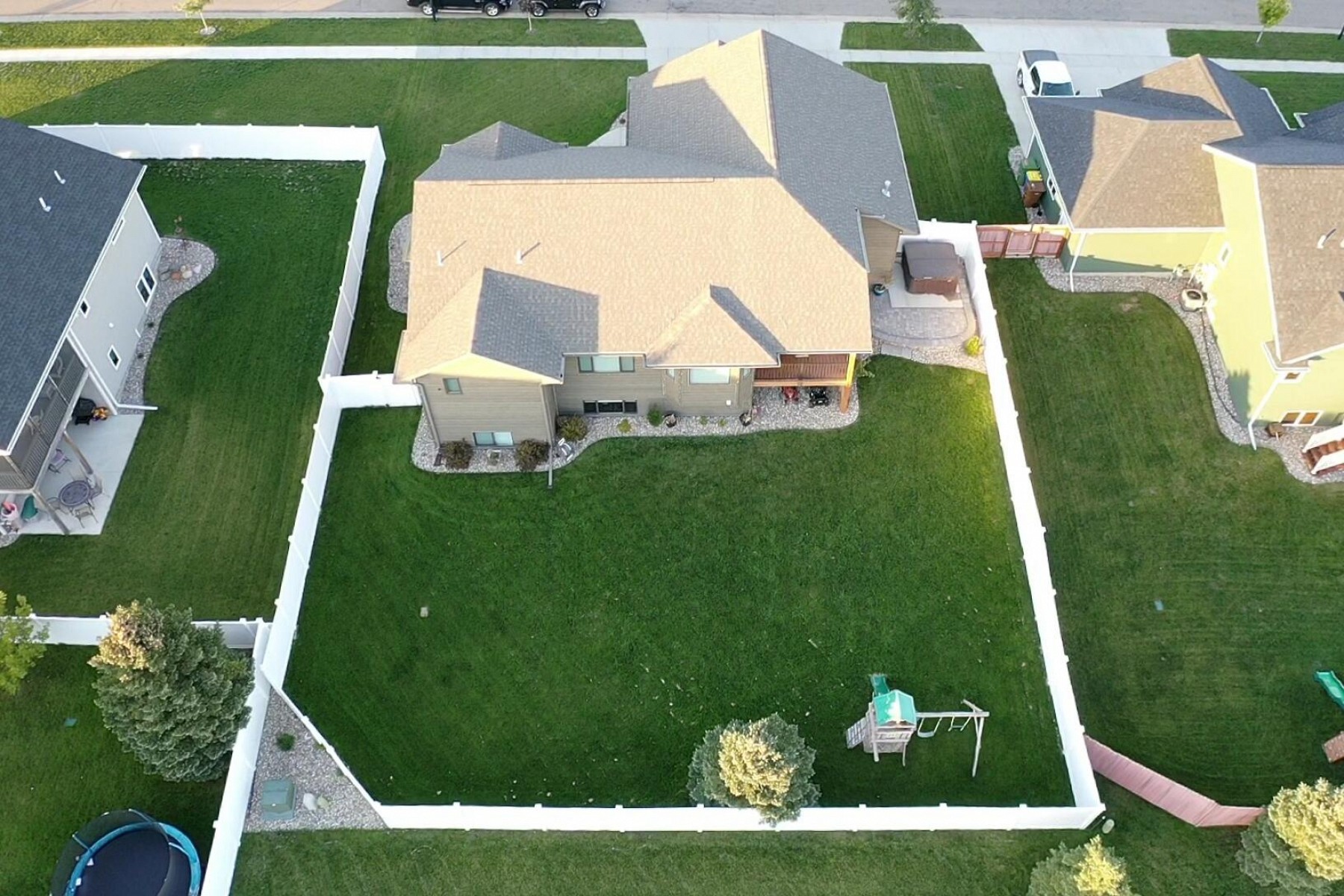 201 Blue Bell Drive, Brookings, SD 57006