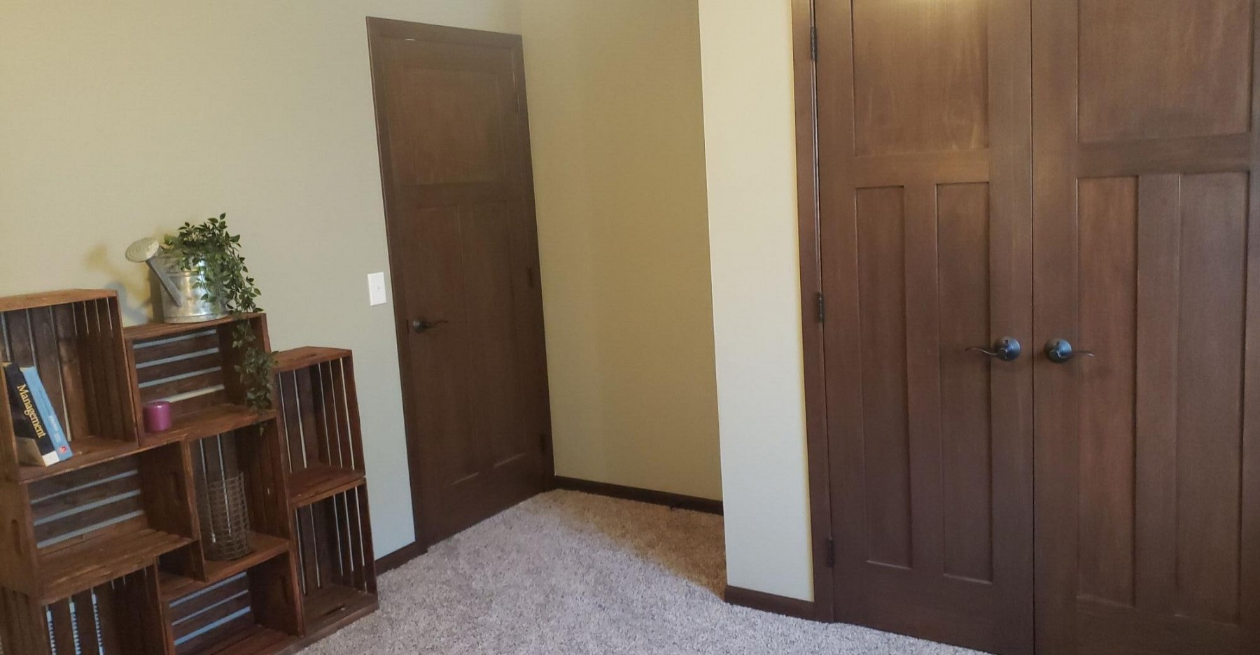 201 Blue Bell Drive, Brookings, SD 57006