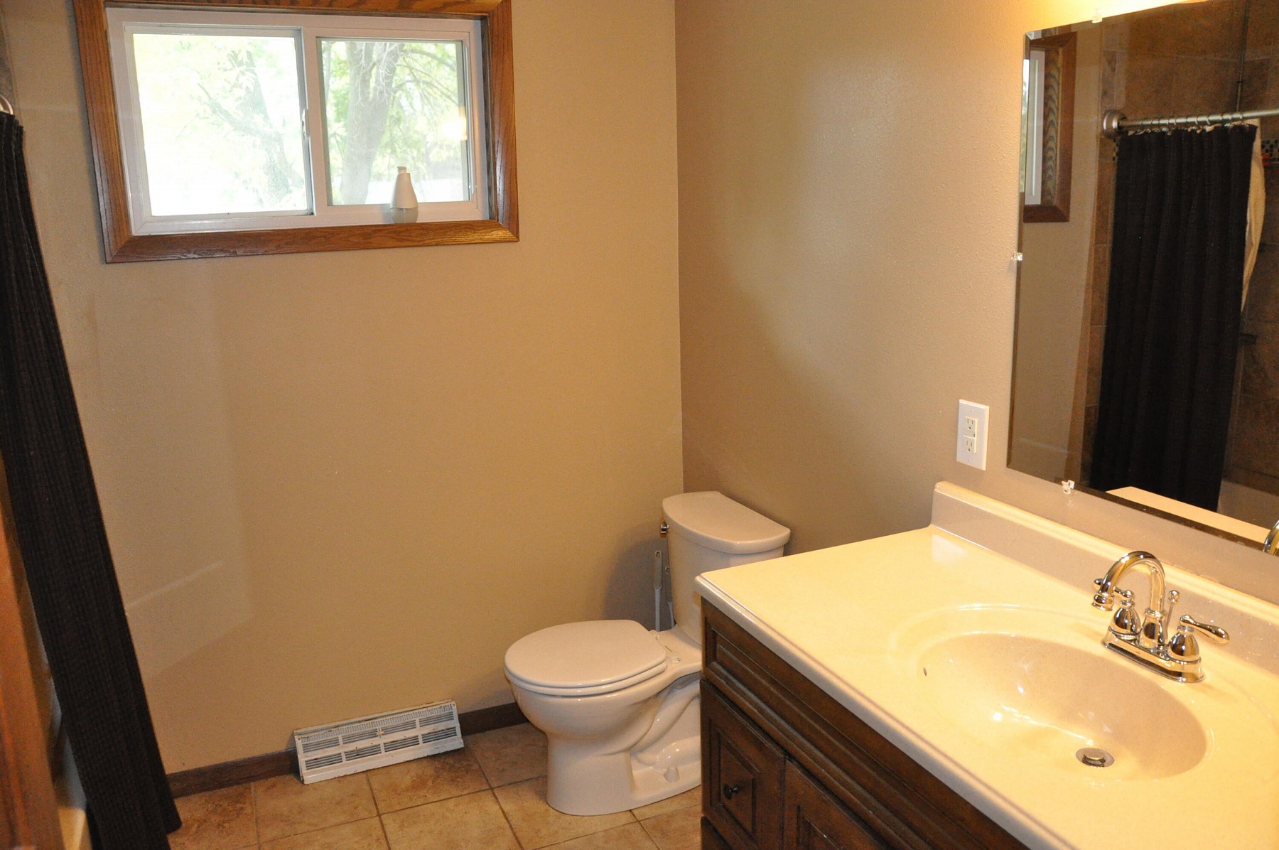 127 Jefferson Avenue S, Brookings, SD 57006