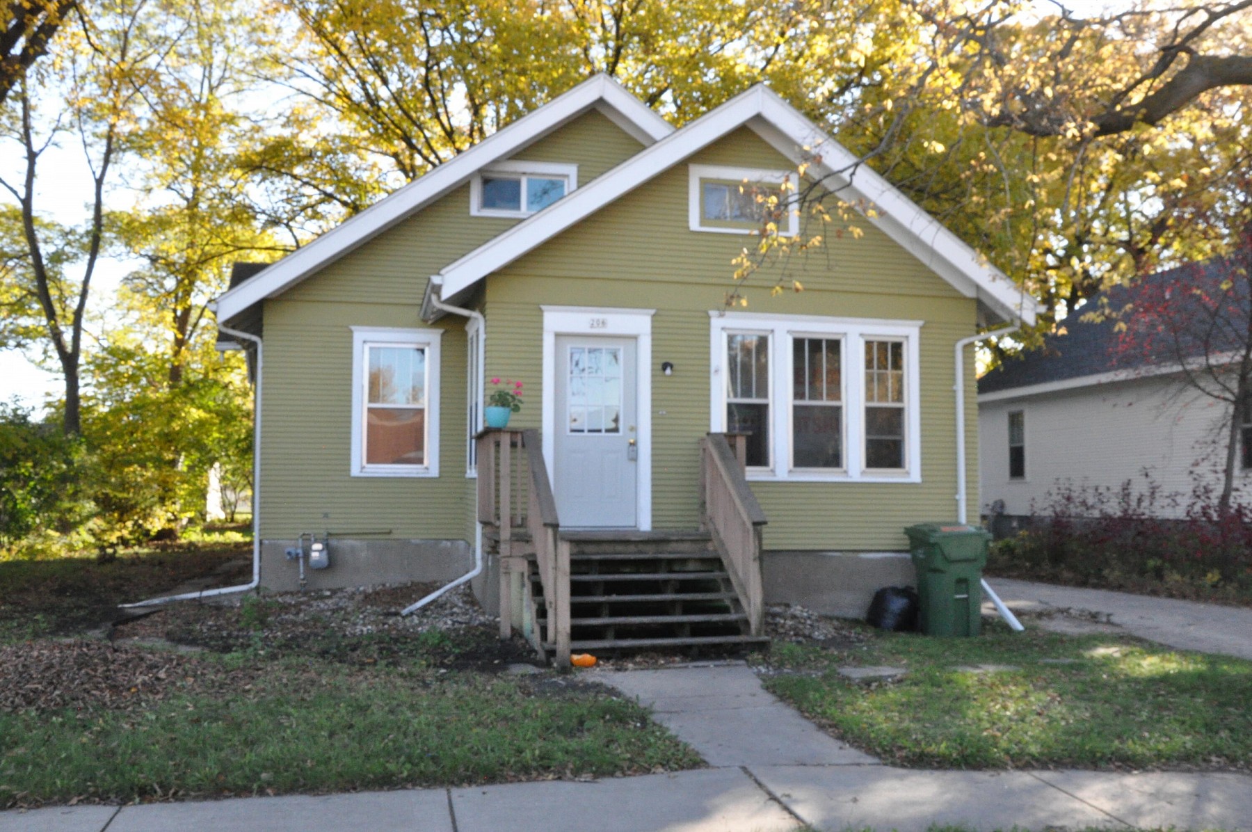 206 6th Street, Brookings, SD 57006