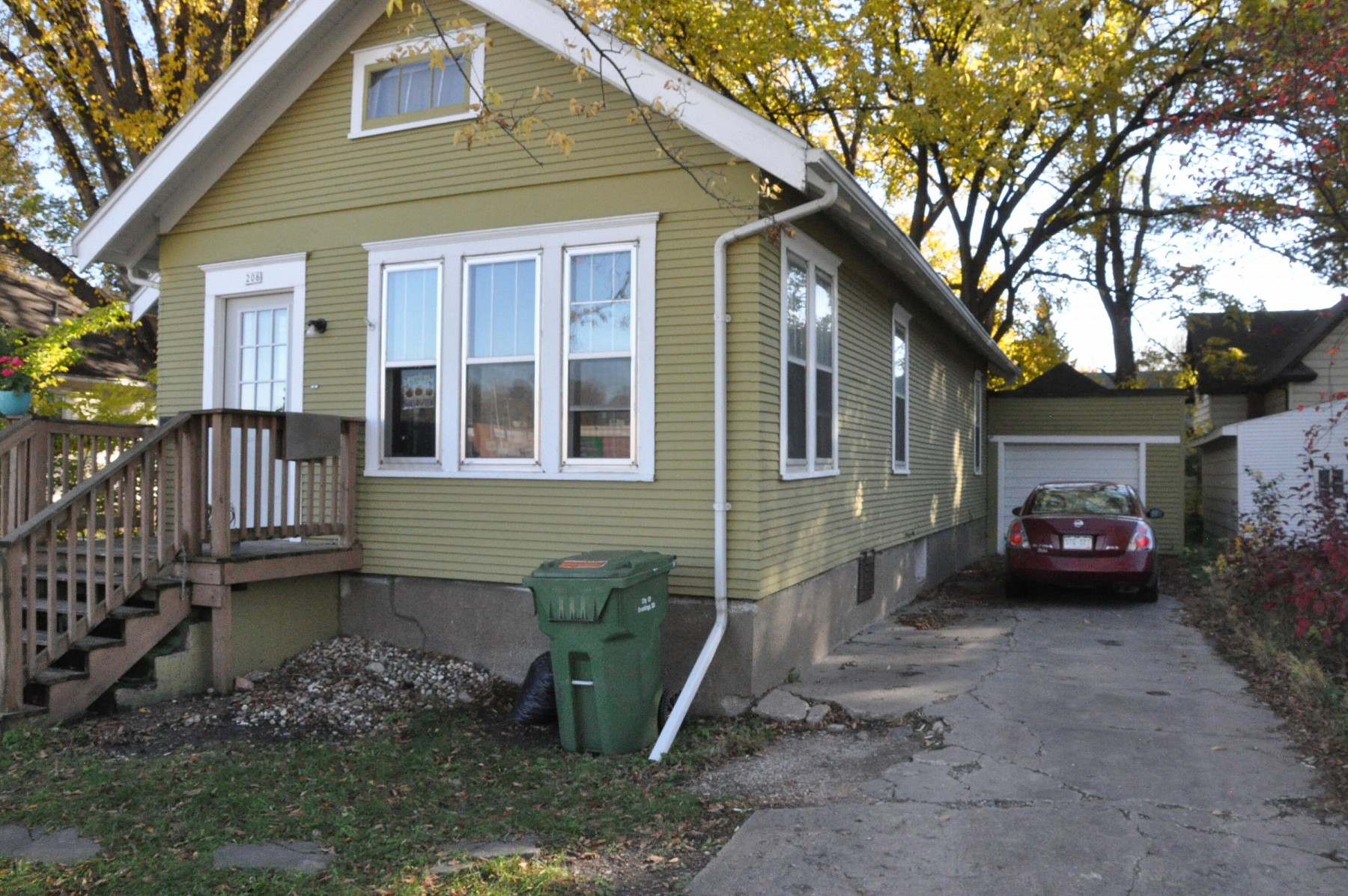 206 6th Street, Brookings, SD 57006