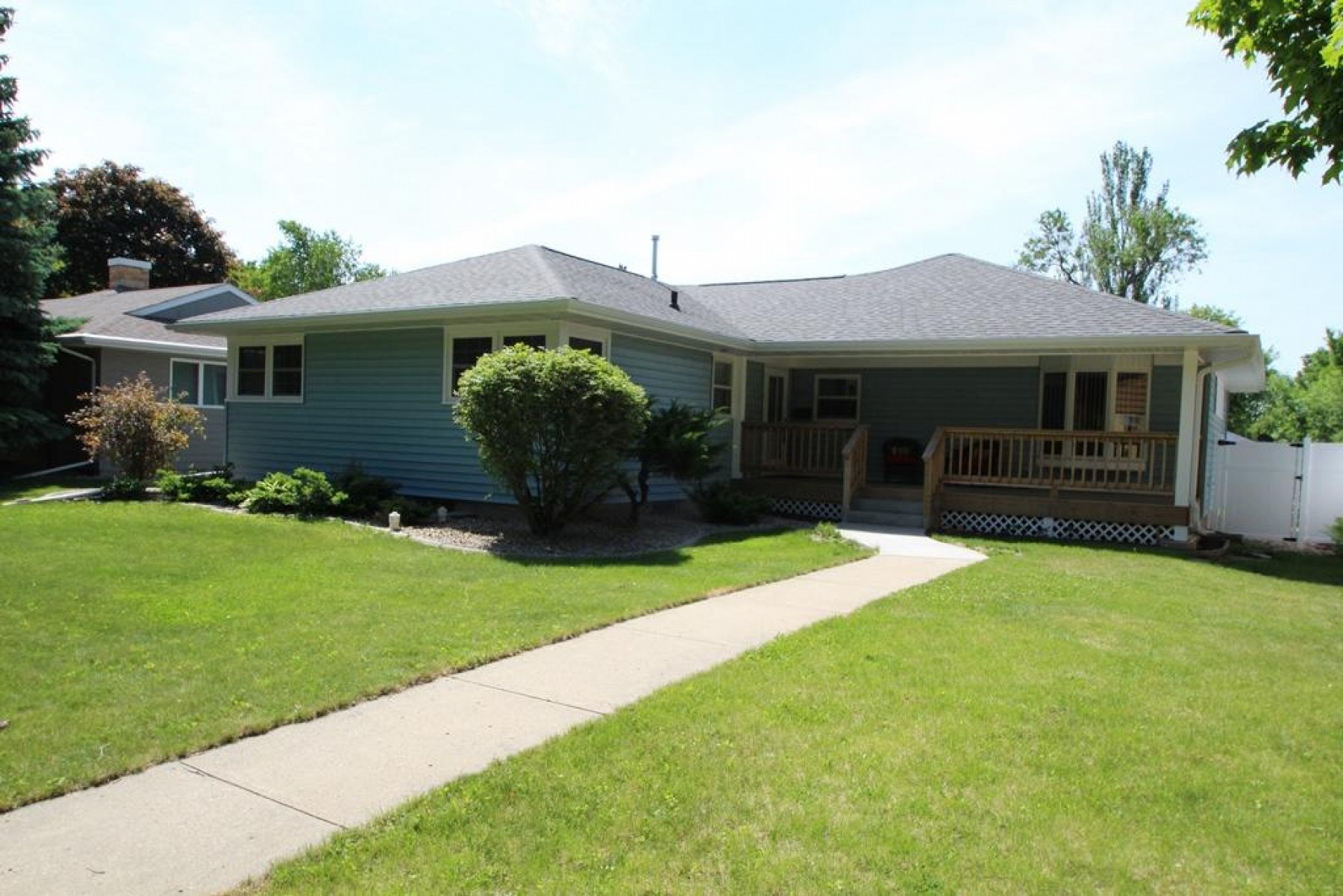 1438 2nd Street, Brookings, SD 57006