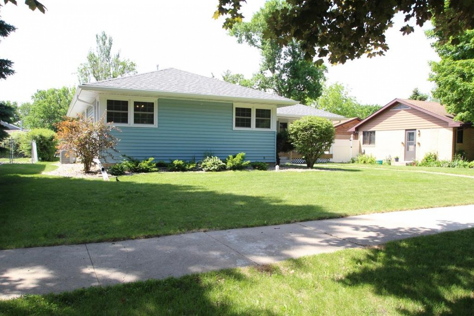 1438 2nd Street, Brookings, SD 57006