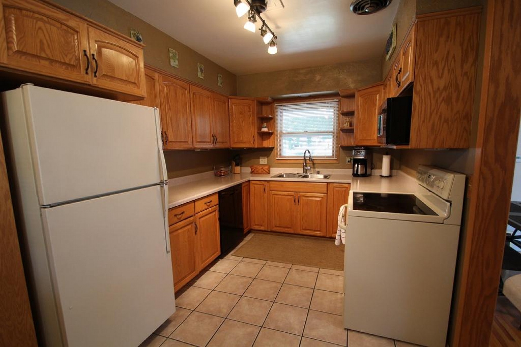 1438 2nd Street, Brookings, SD 57006